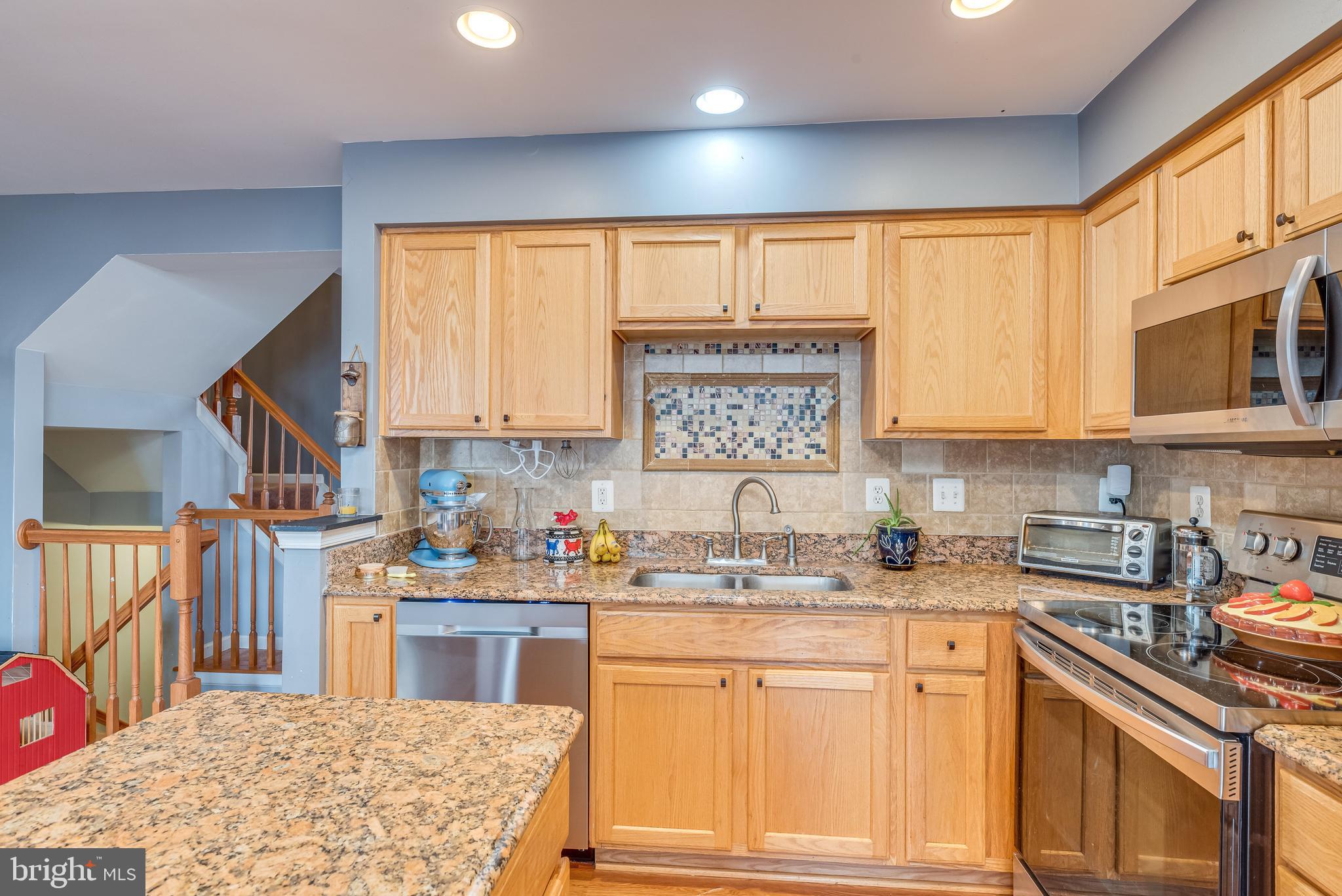 LAKELAND PLACE - Residential