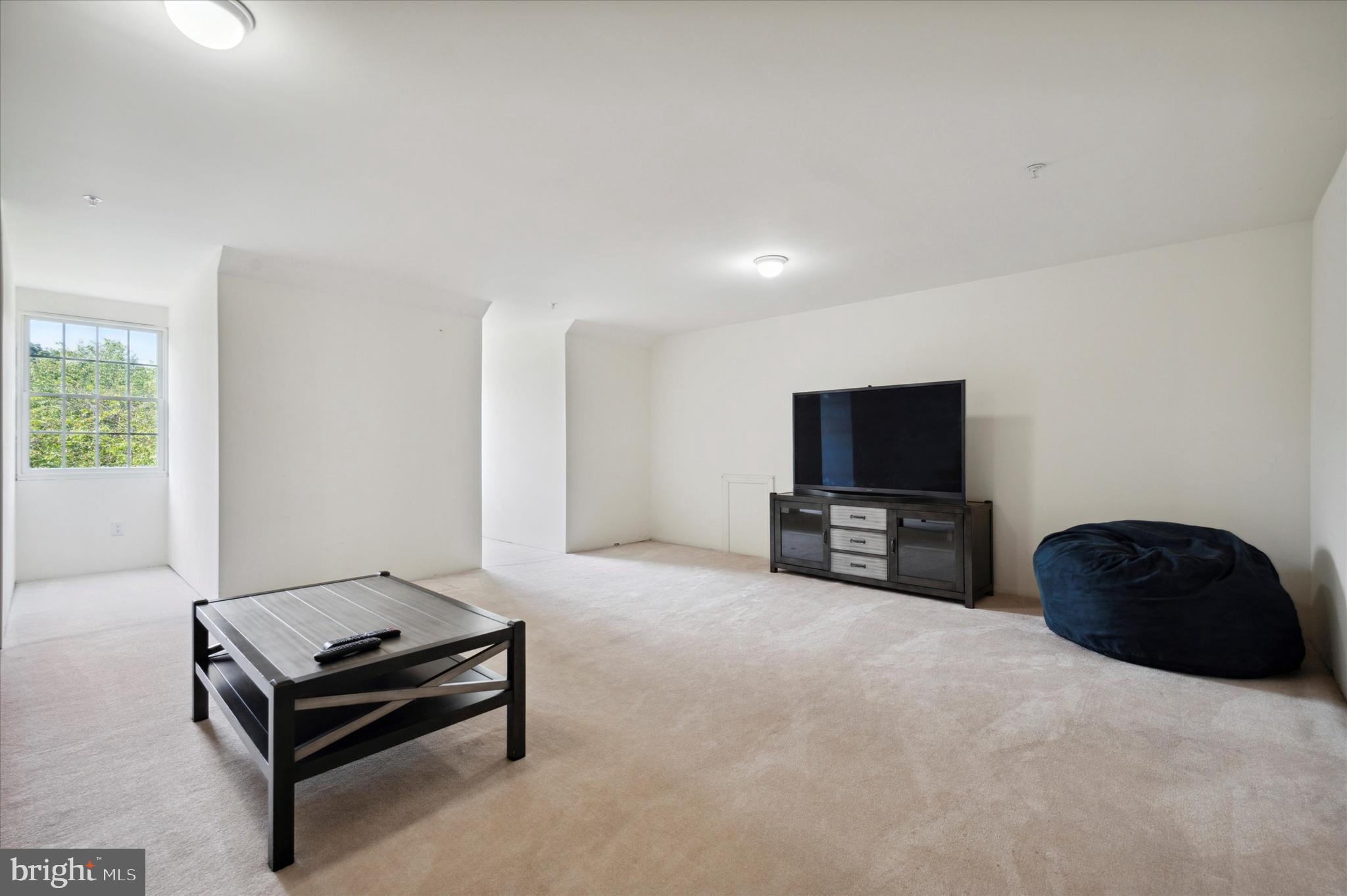 SUMMERHILL - Residential