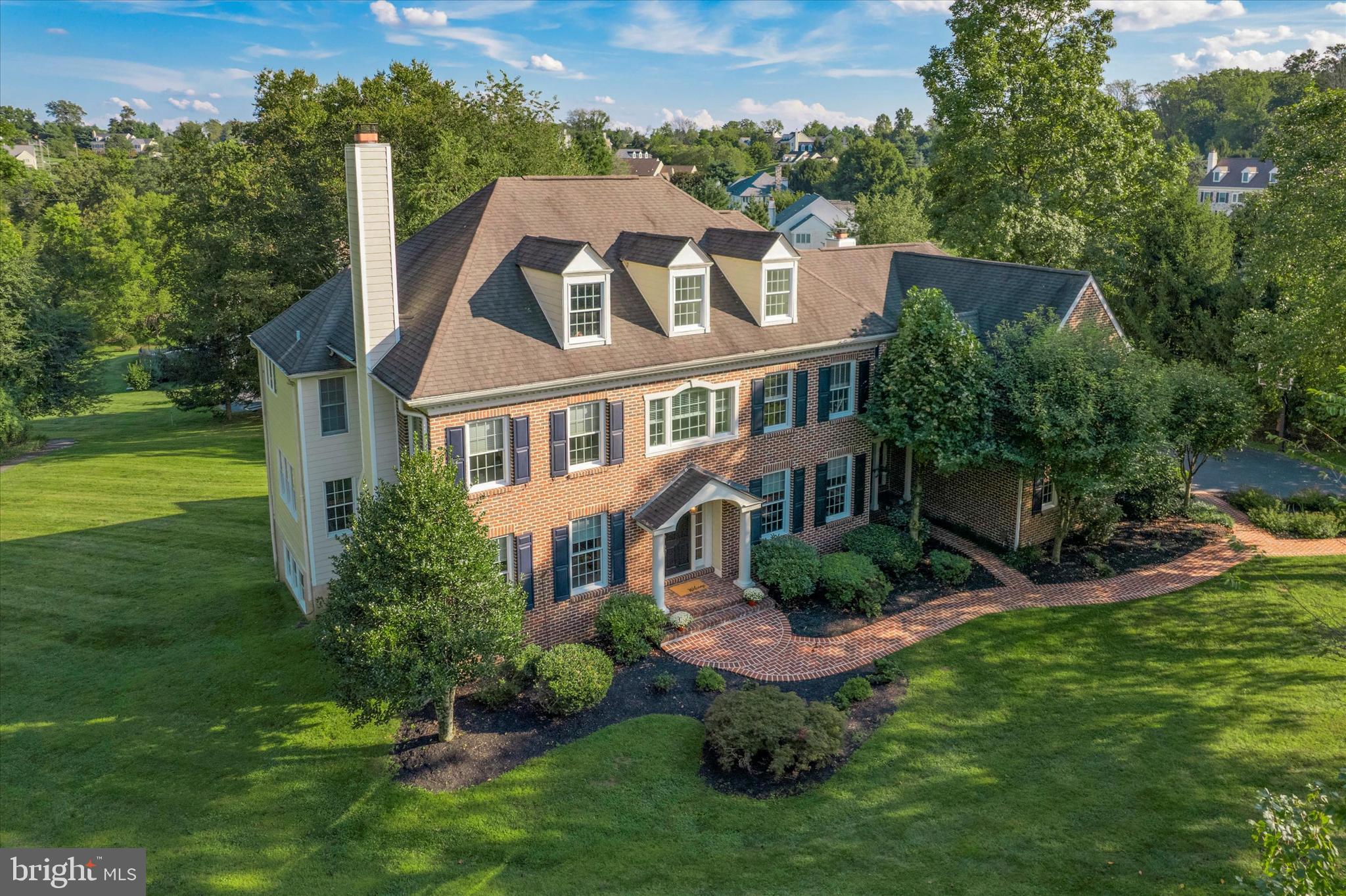 SUMMERHILL - Residential