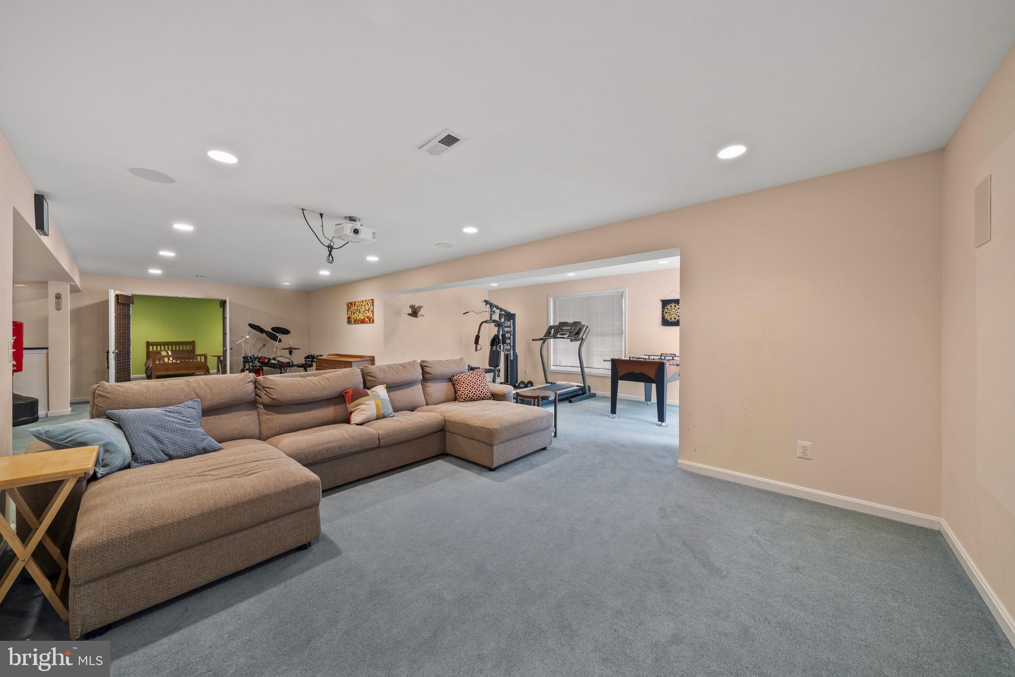 RIDINGS AT BLUE SPRINGS - Residential