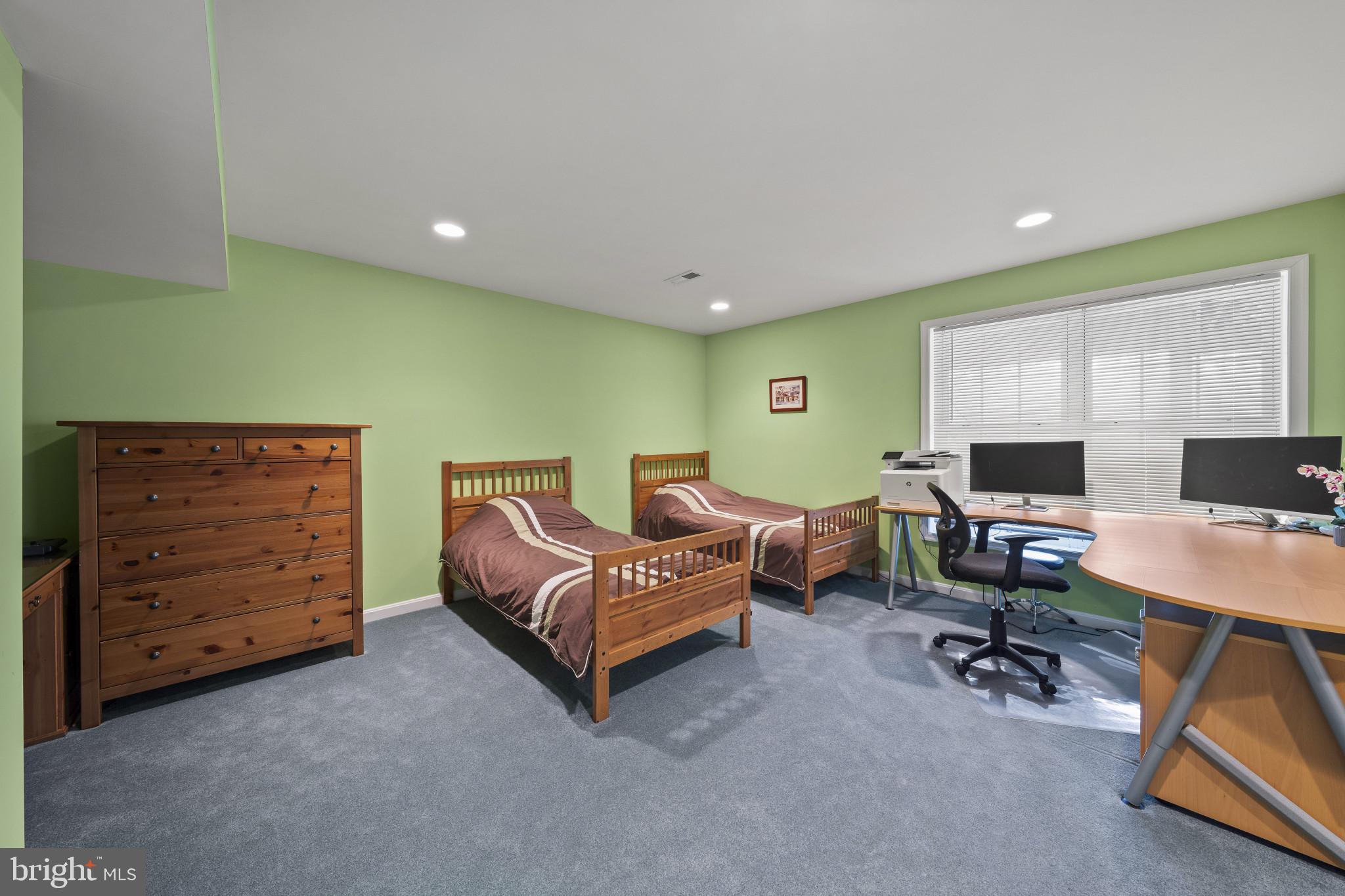 RIDINGS AT BLUE SPRINGS - Residential