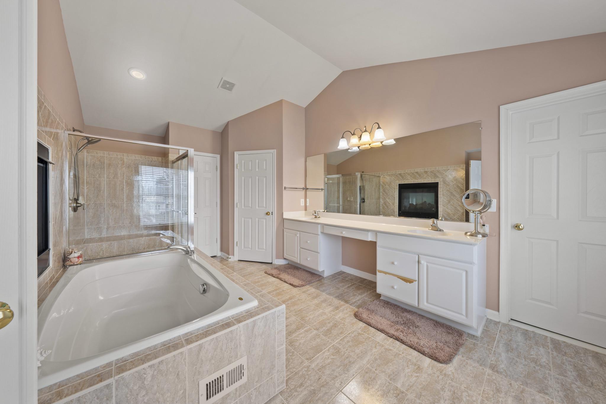 RIDINGS AT BLUE SPRINGS - Residential