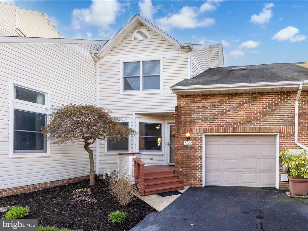 BRIDGE POINTE - Residential