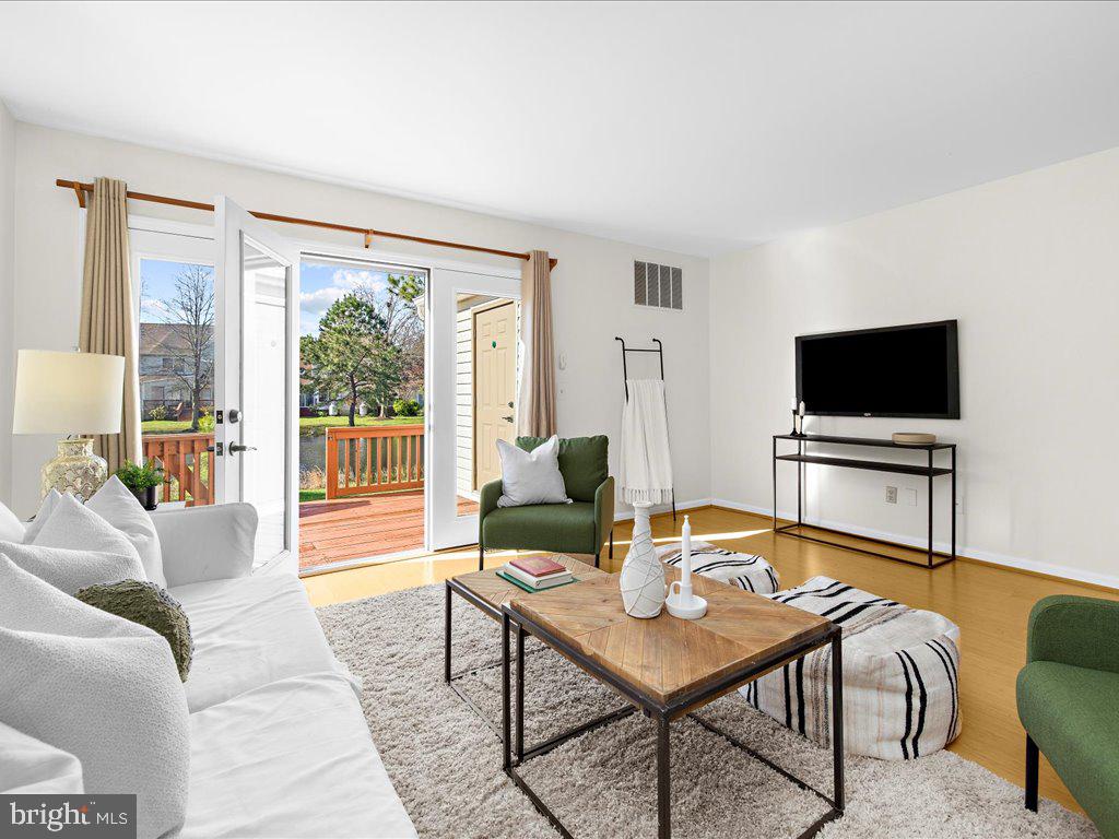 BRIDGE POINTE - Residential