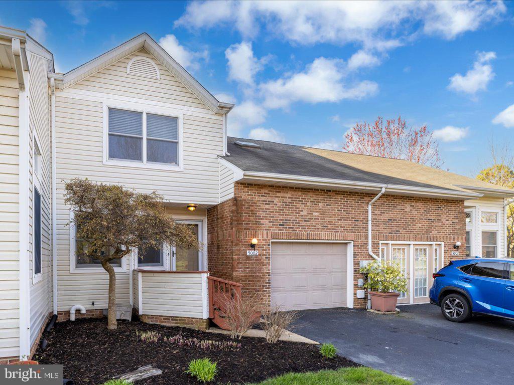 BRIDGE POINTE - Residential