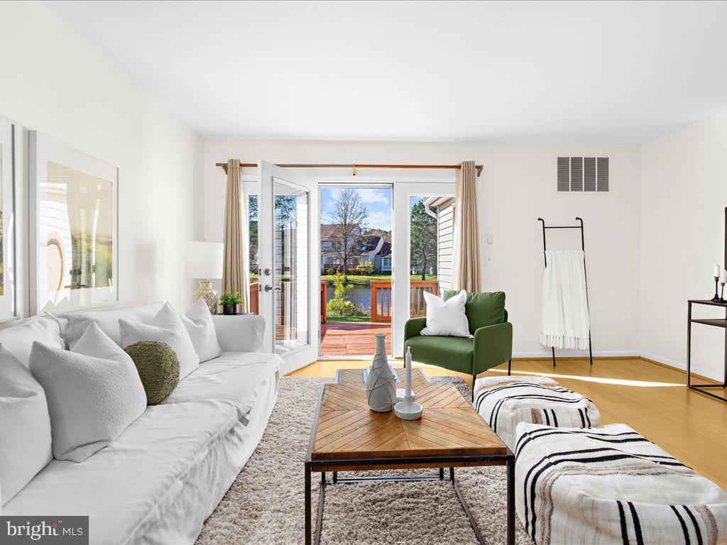 BRIDGE POINTE - Residential