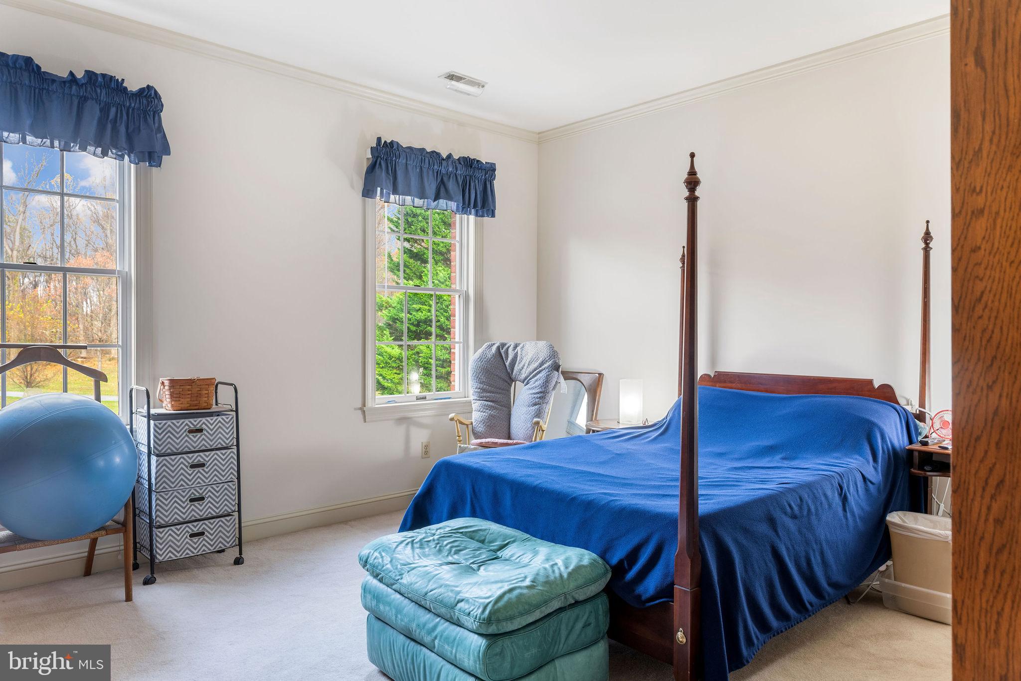 BROOKFIELD - Residential