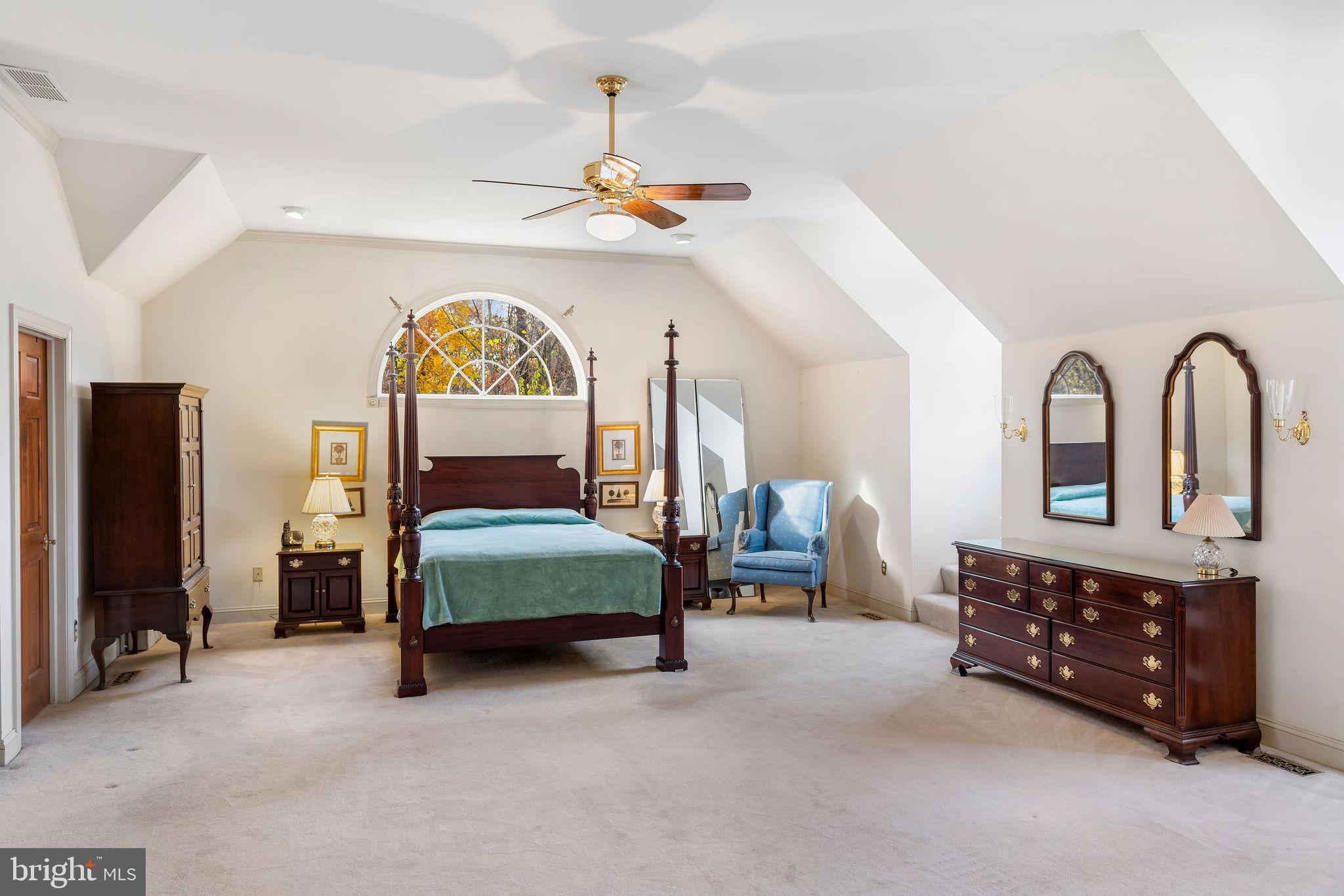 BROOKFIELD - Residential