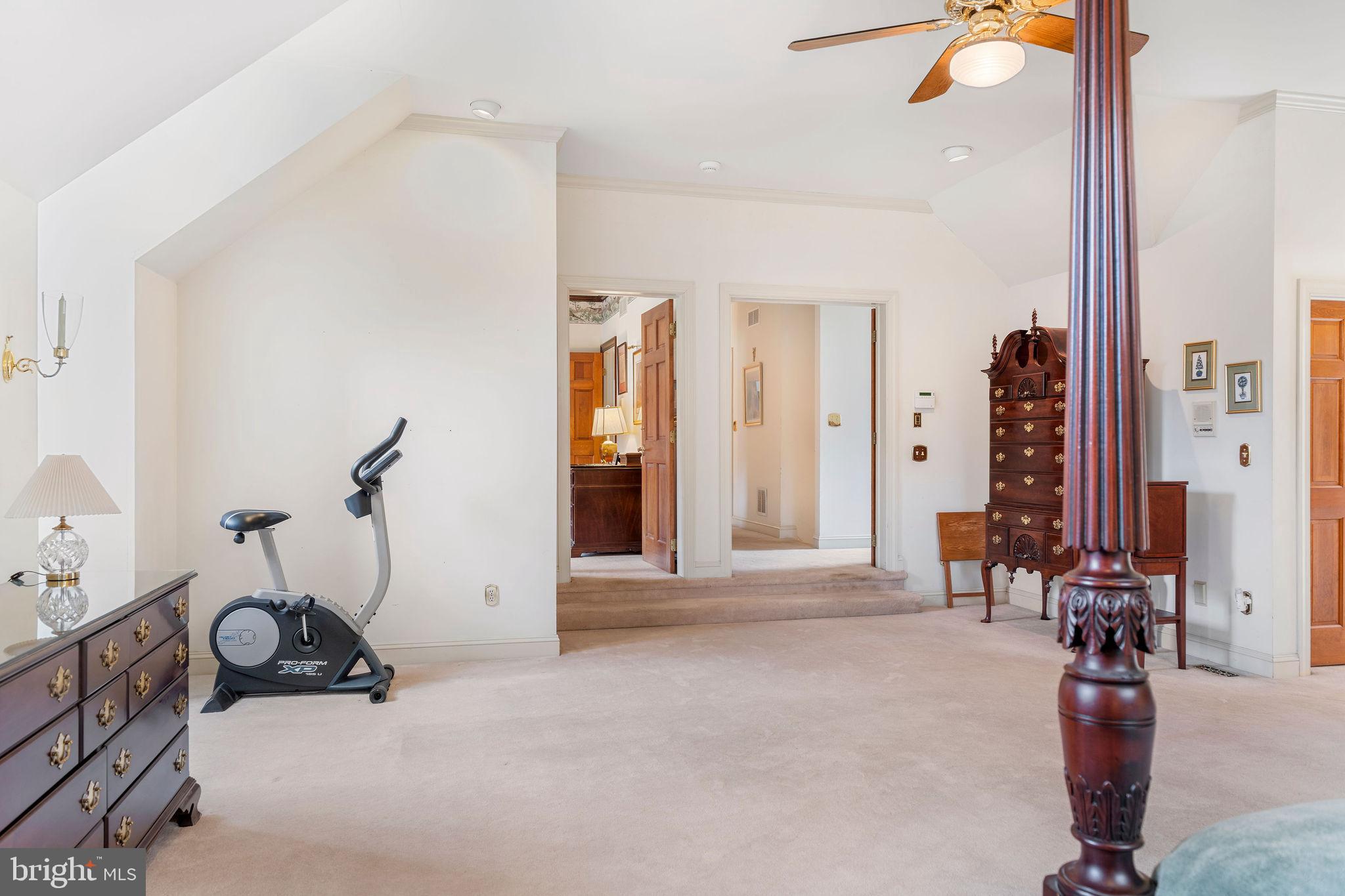 BROOKFIELD - Residential