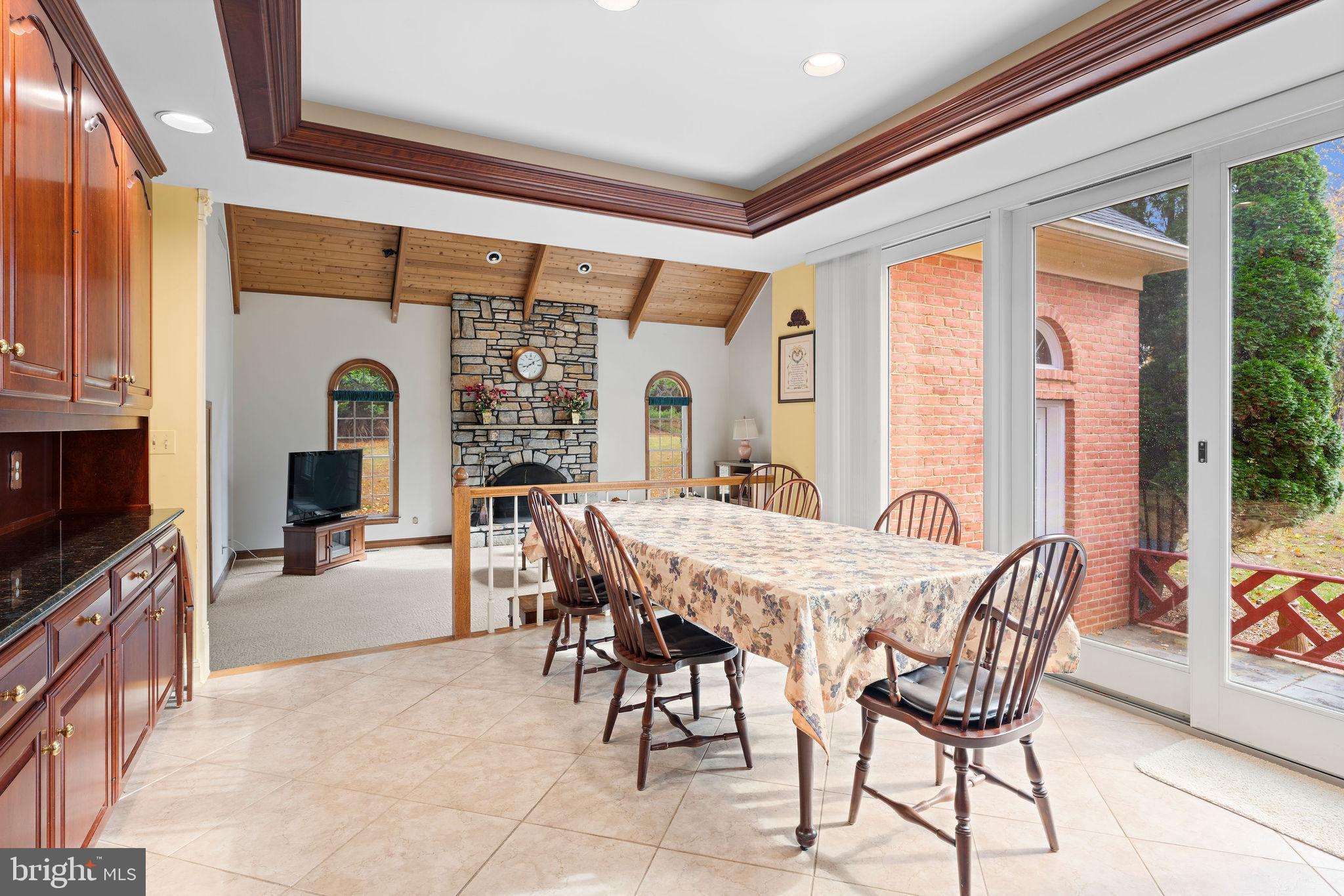 BROOKFIELD - Residential