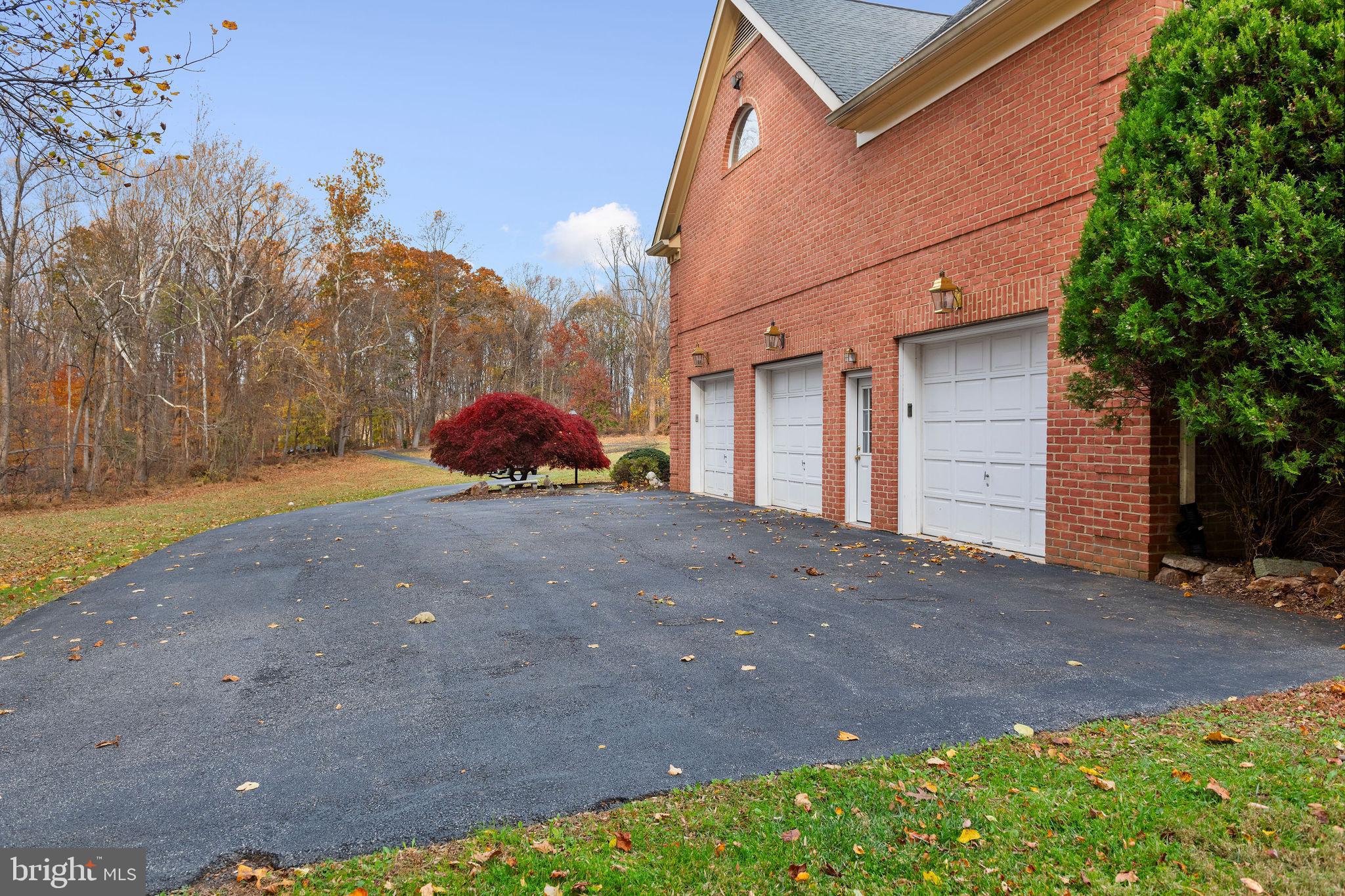 BROOKFIELD - Residential