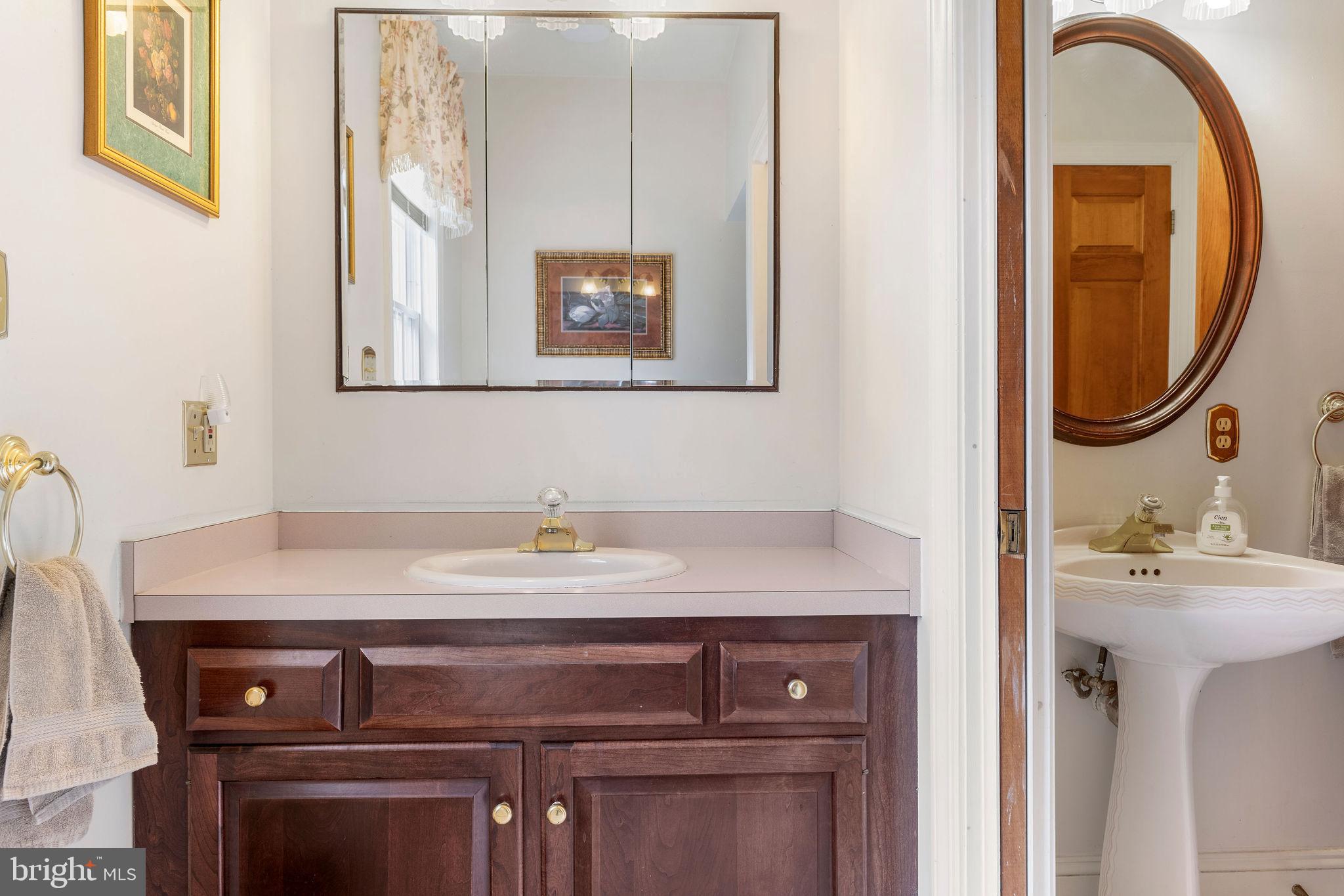 BROOKFIELD - Residential