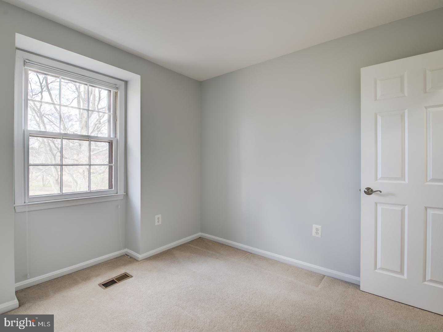 RESTON - Residential Lease