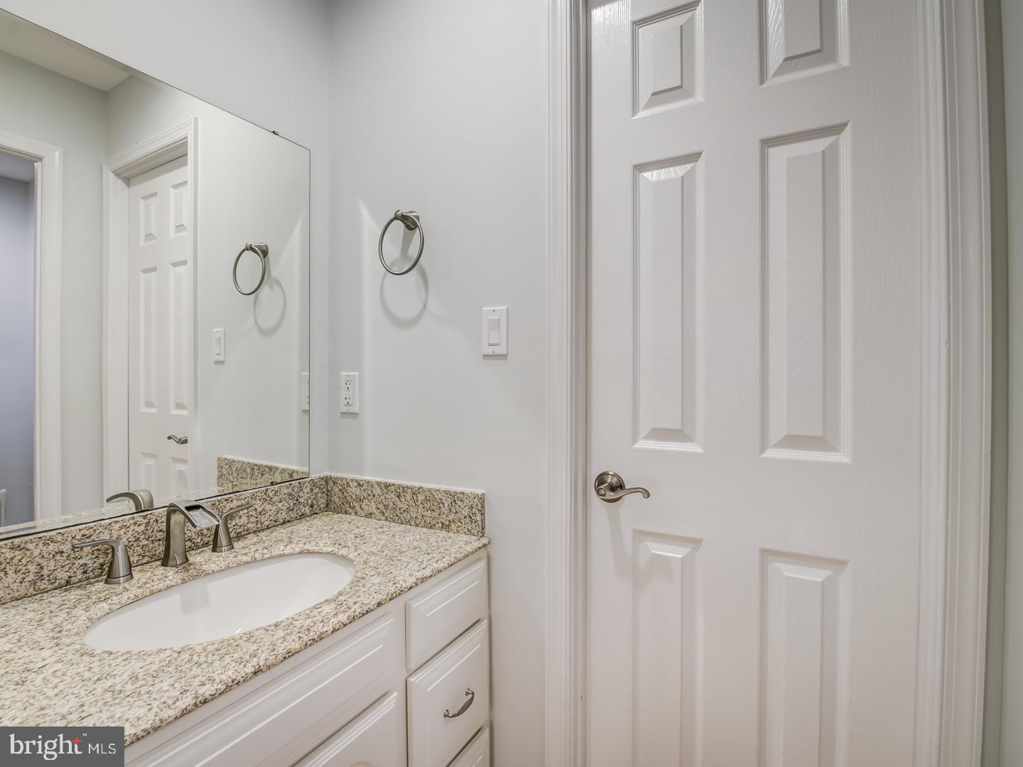 RESTON - Residential Lease