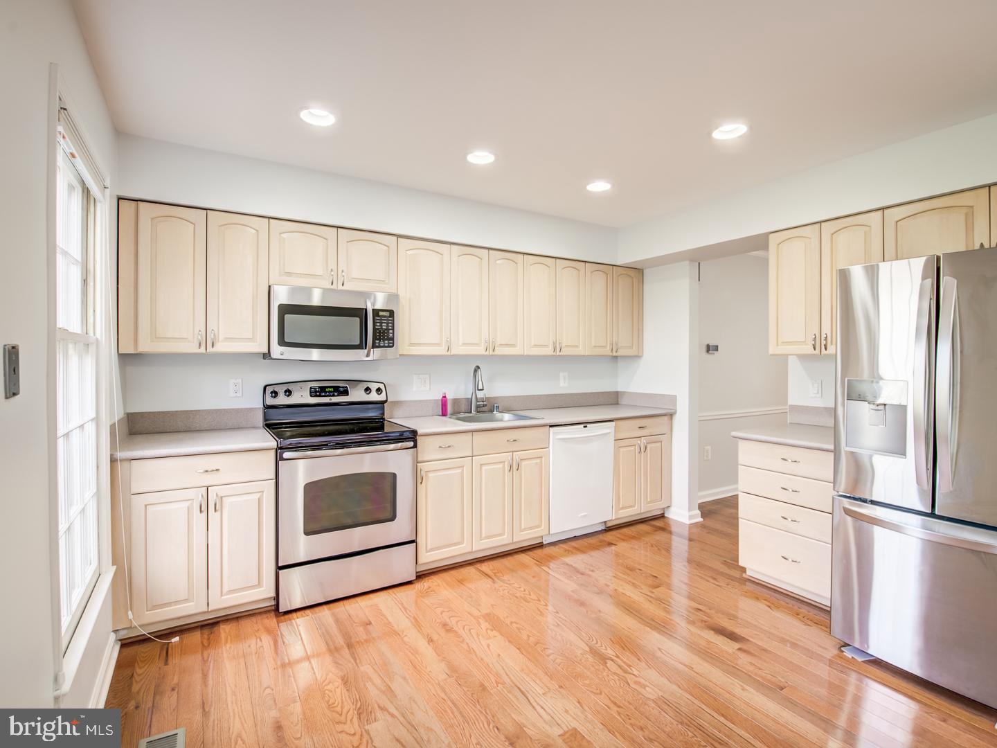 RESTON - Residential Lease