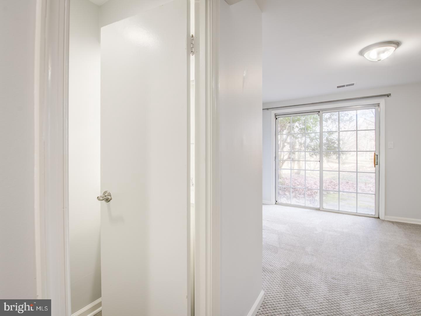 RESTON - Residential Lease