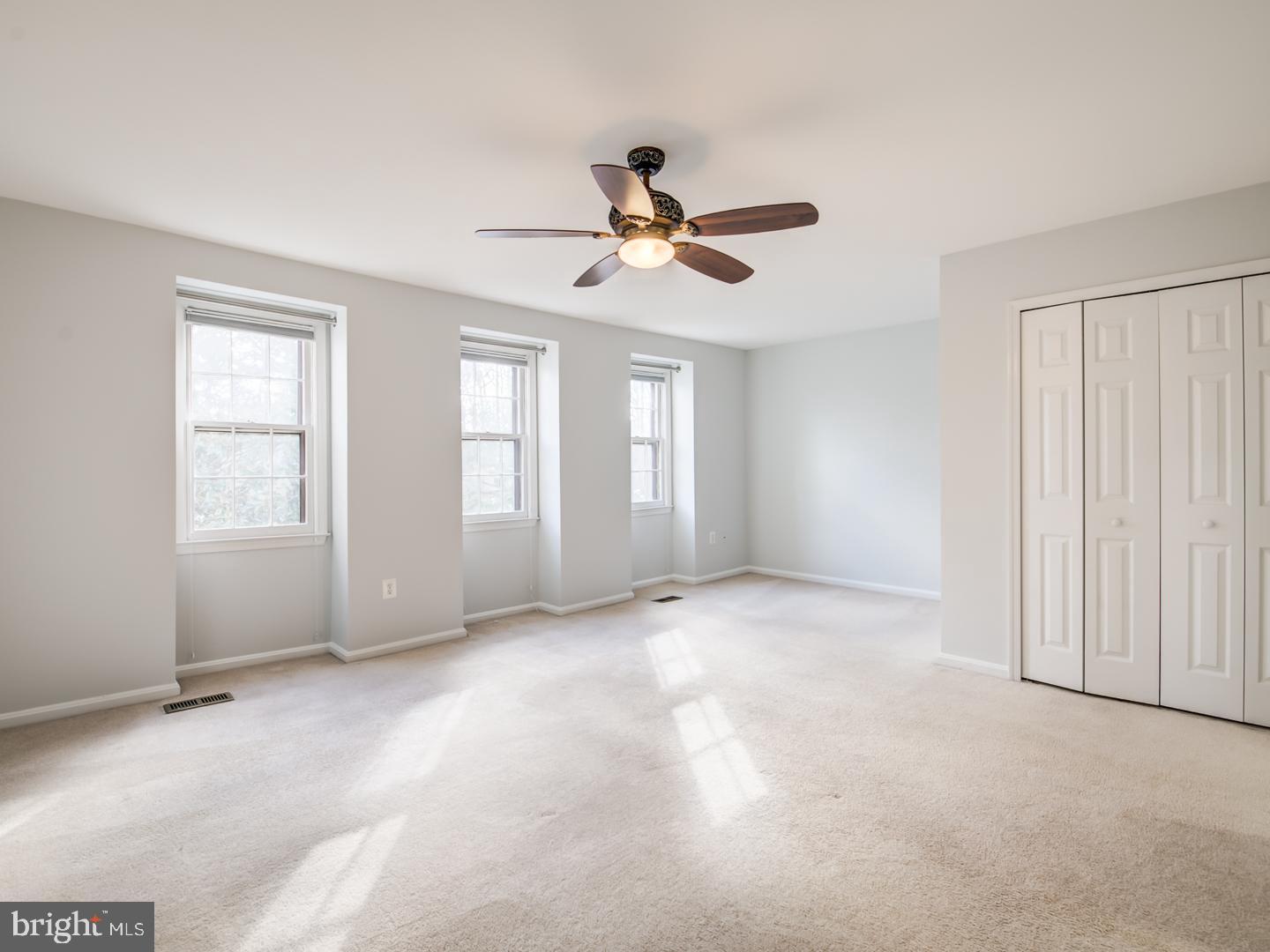 RESTON - Residential Lease