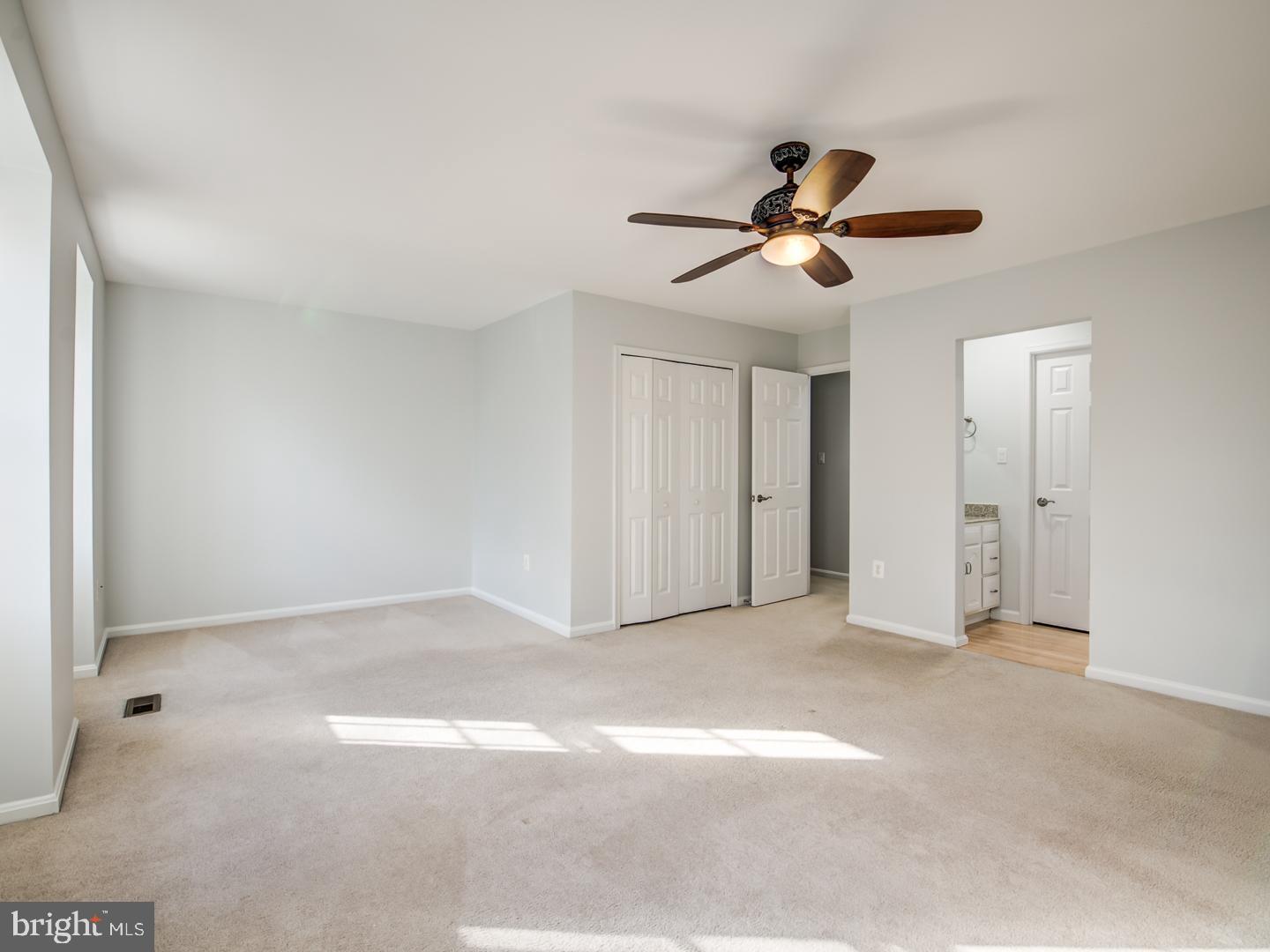 RESTON - Residential Lease