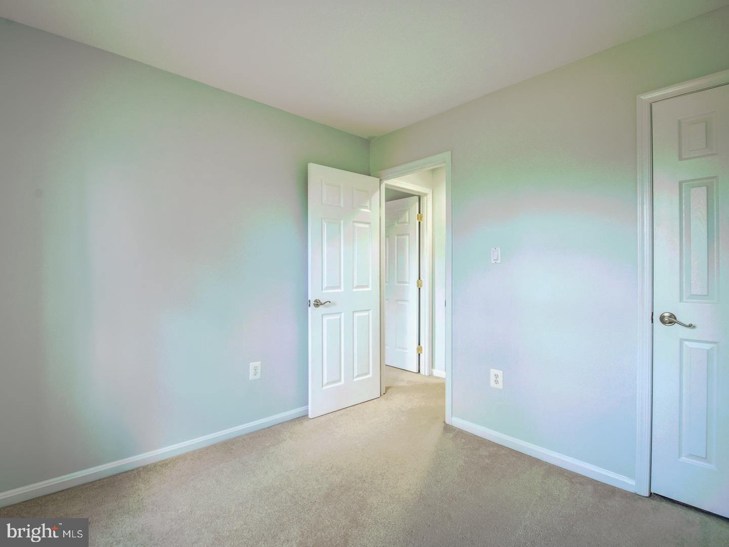 RESTON - Residential Lease