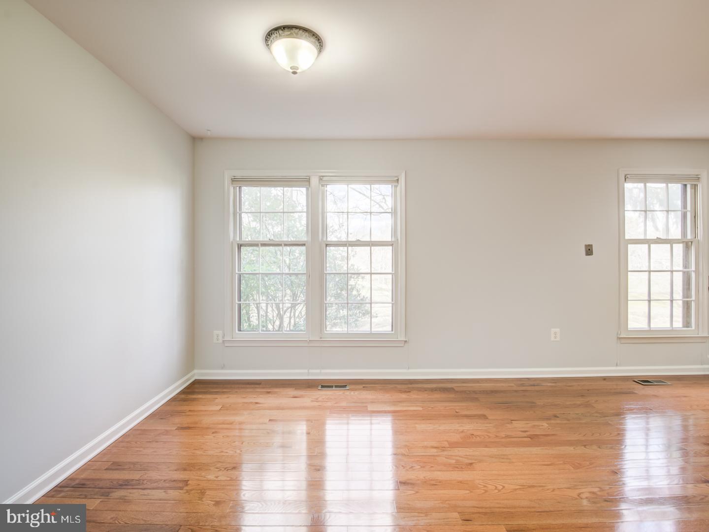 RESTON - Residential Lease