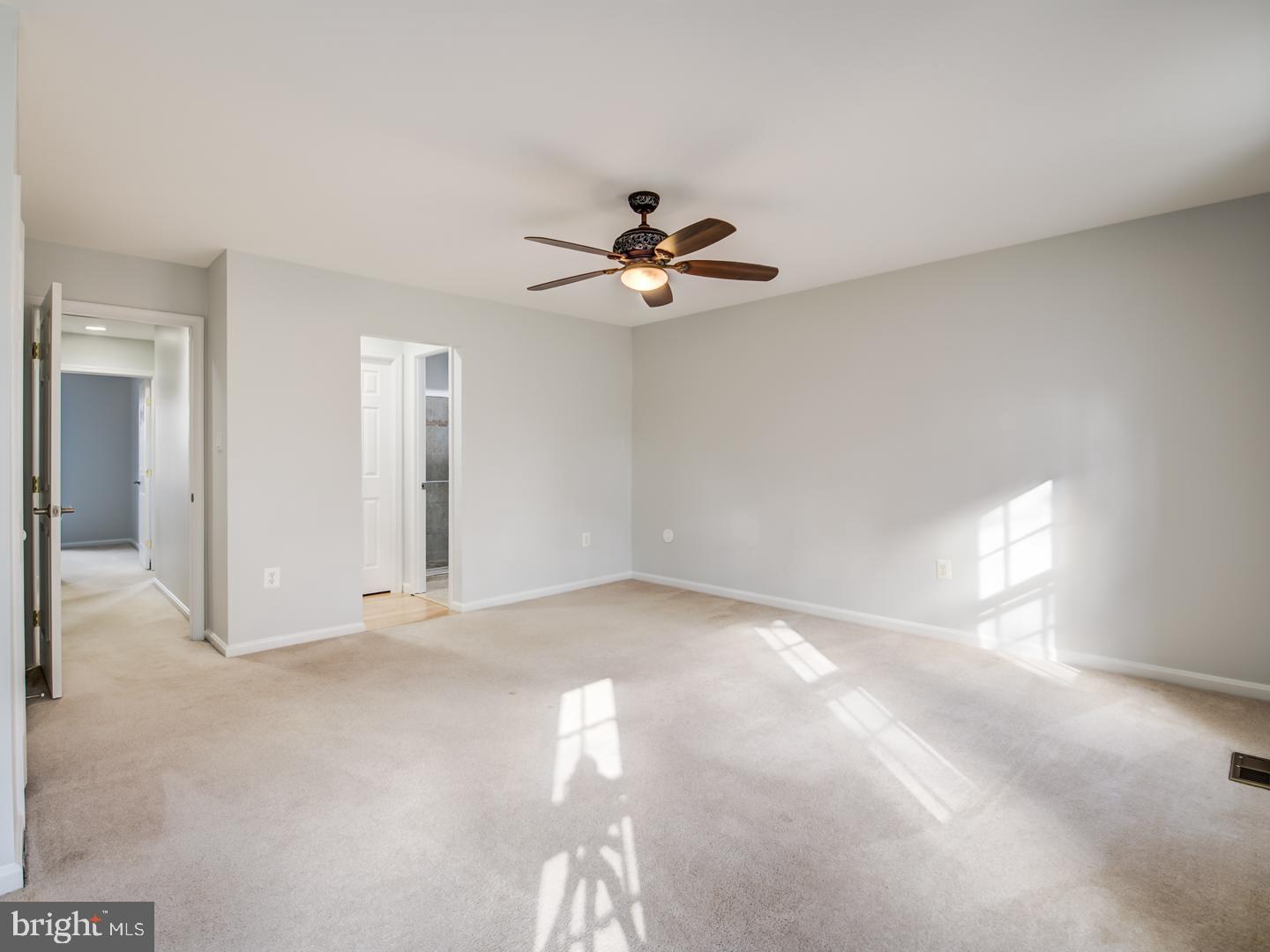 RESTON - Residential Lease