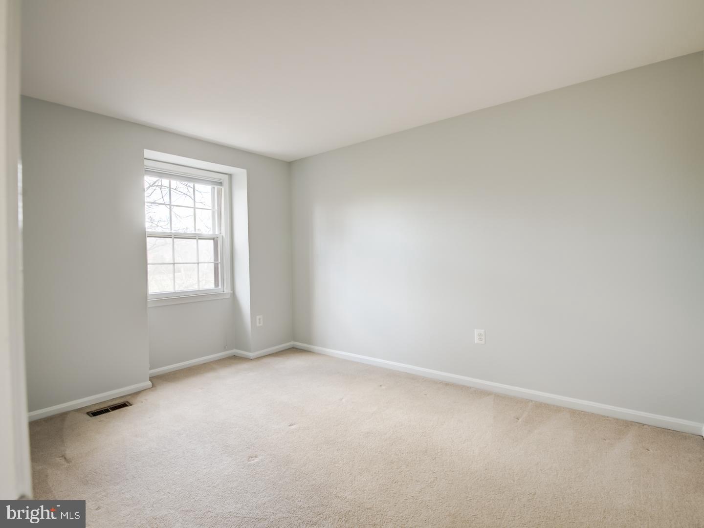 RESTON - Residential Lease