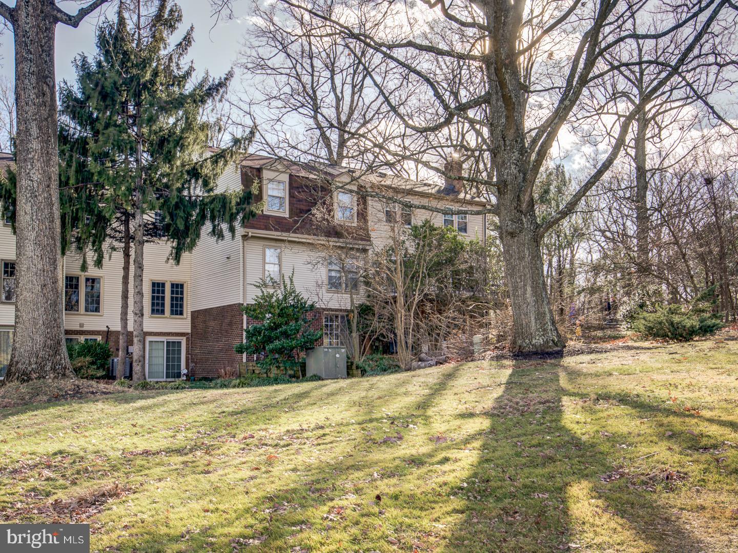 RESTON - Residential Lease