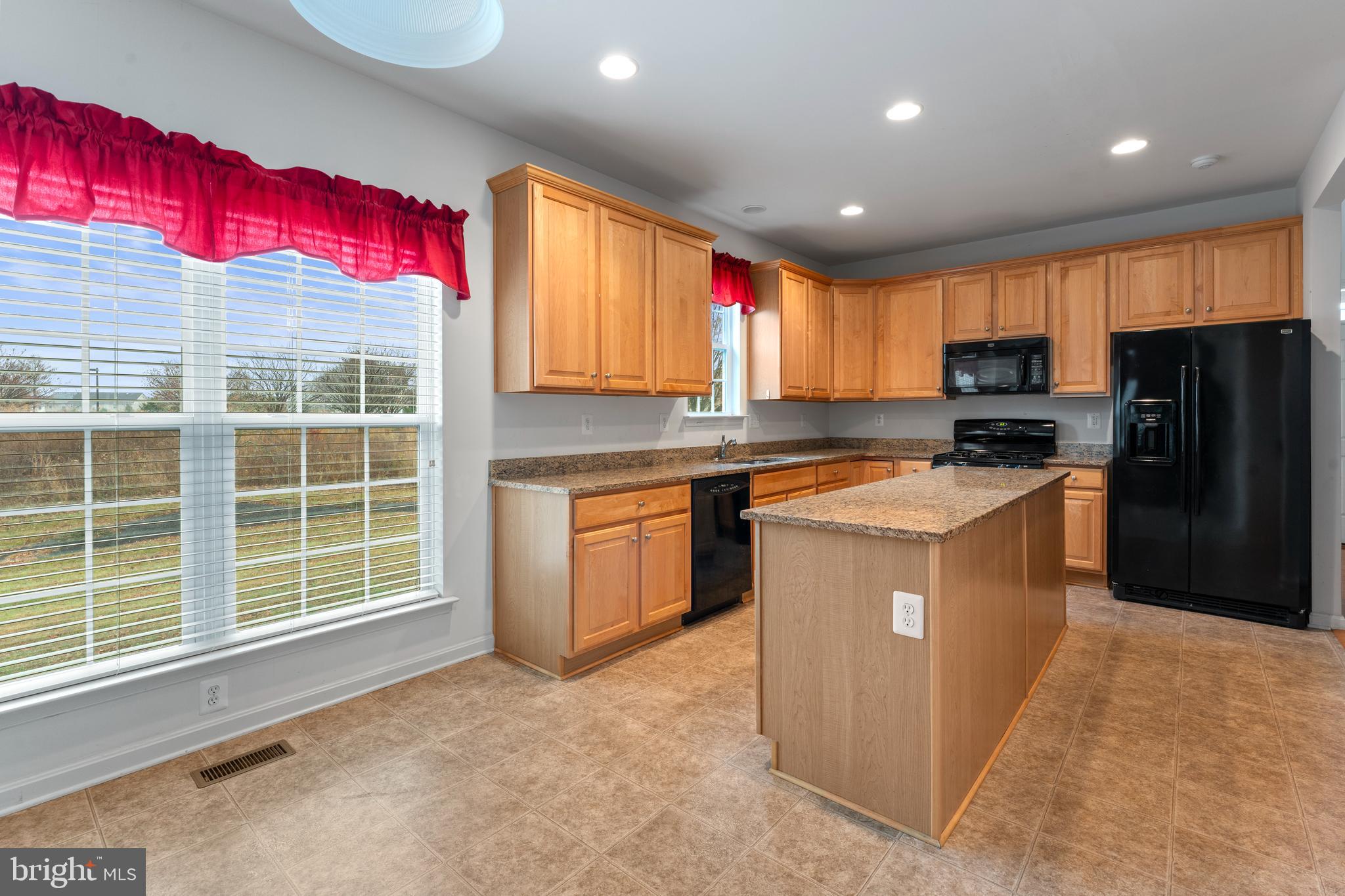 VILLAGE OF FOX MEADOW - Residential