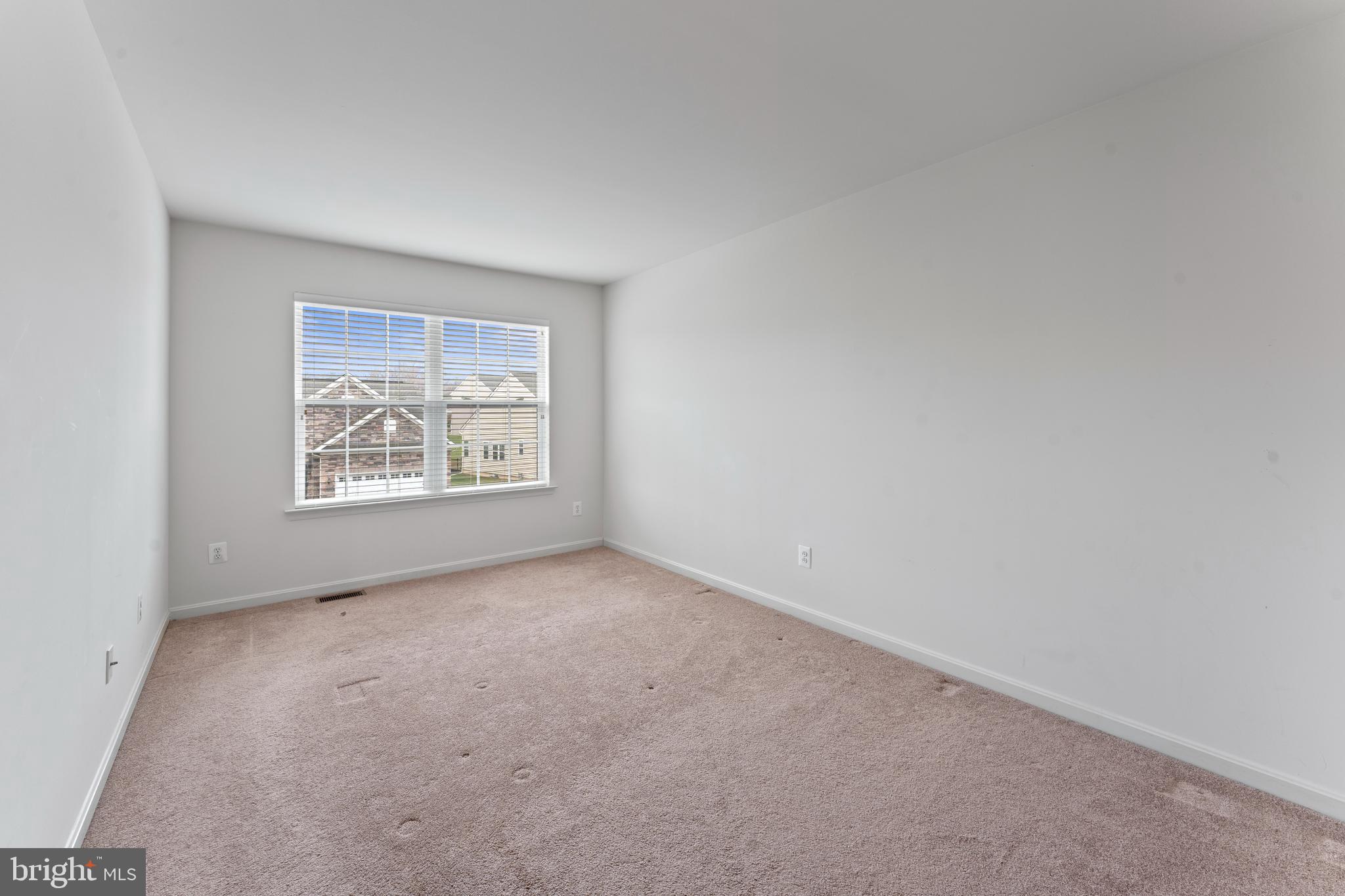 VILLAGE OF FOX MEADOW - Residential