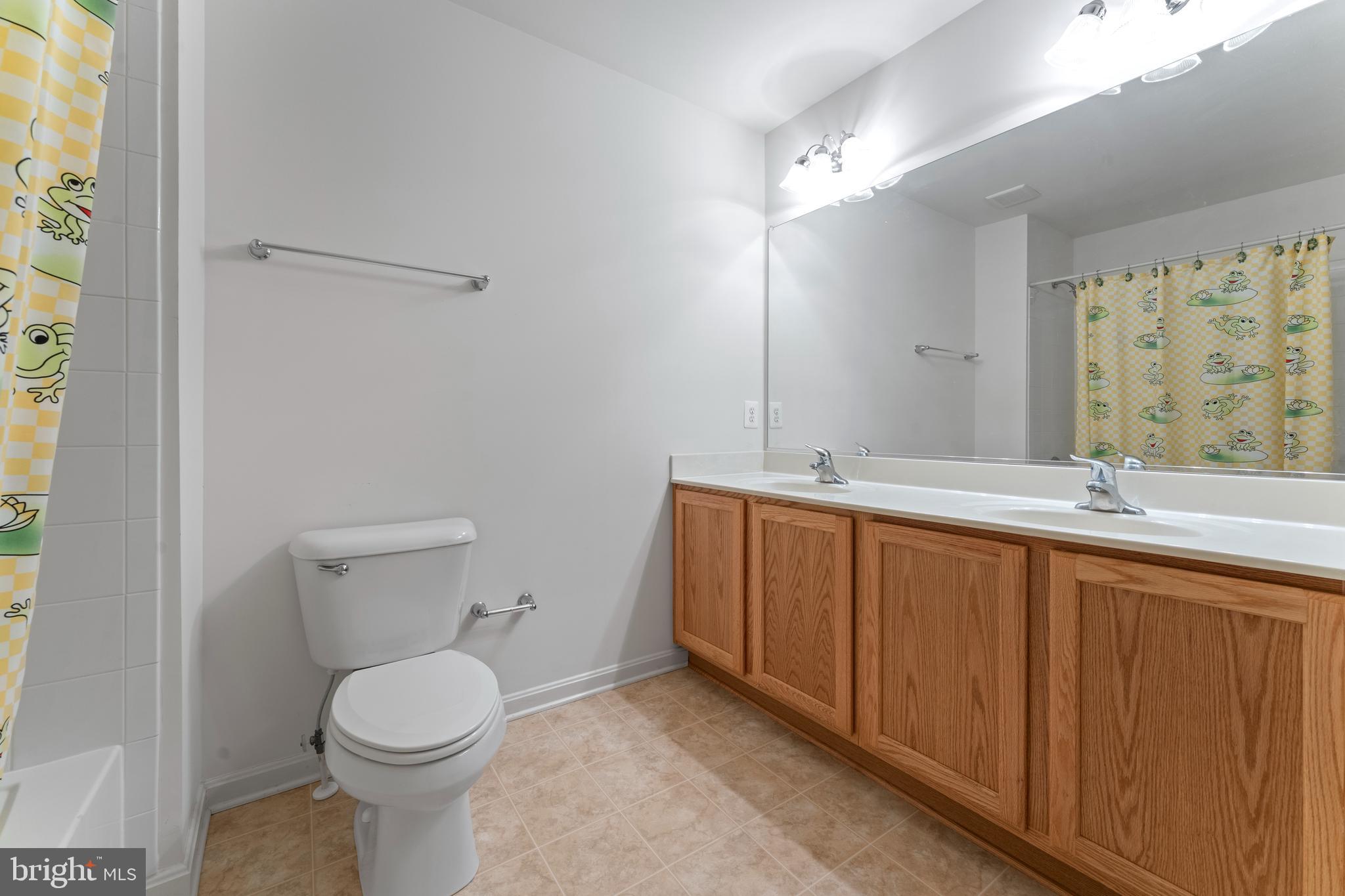 VILLAGE OF FOX MEADOW - Residential