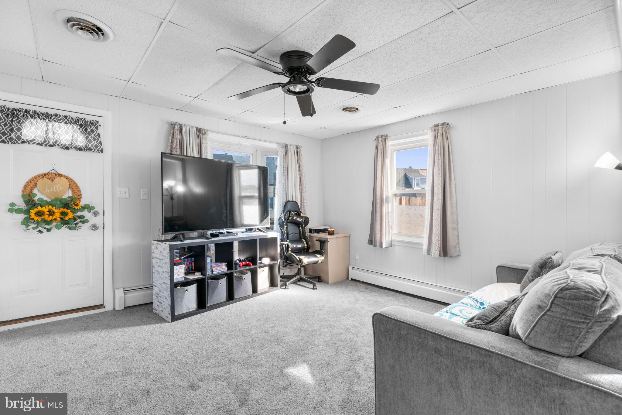 EDGEMERE/SPARROWS POINT - Residential