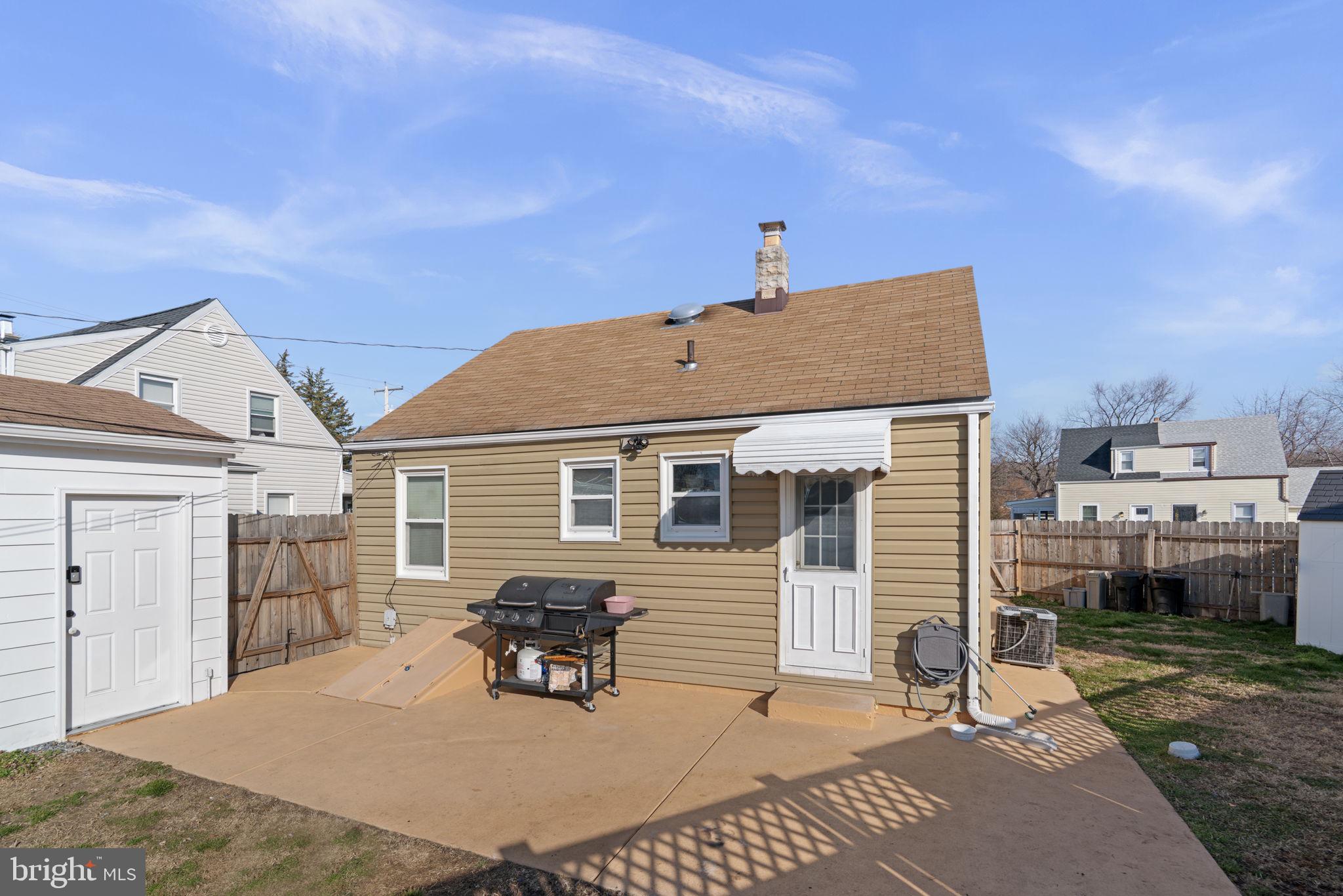 EDGEMERE/SPARROWS POINT - Residential