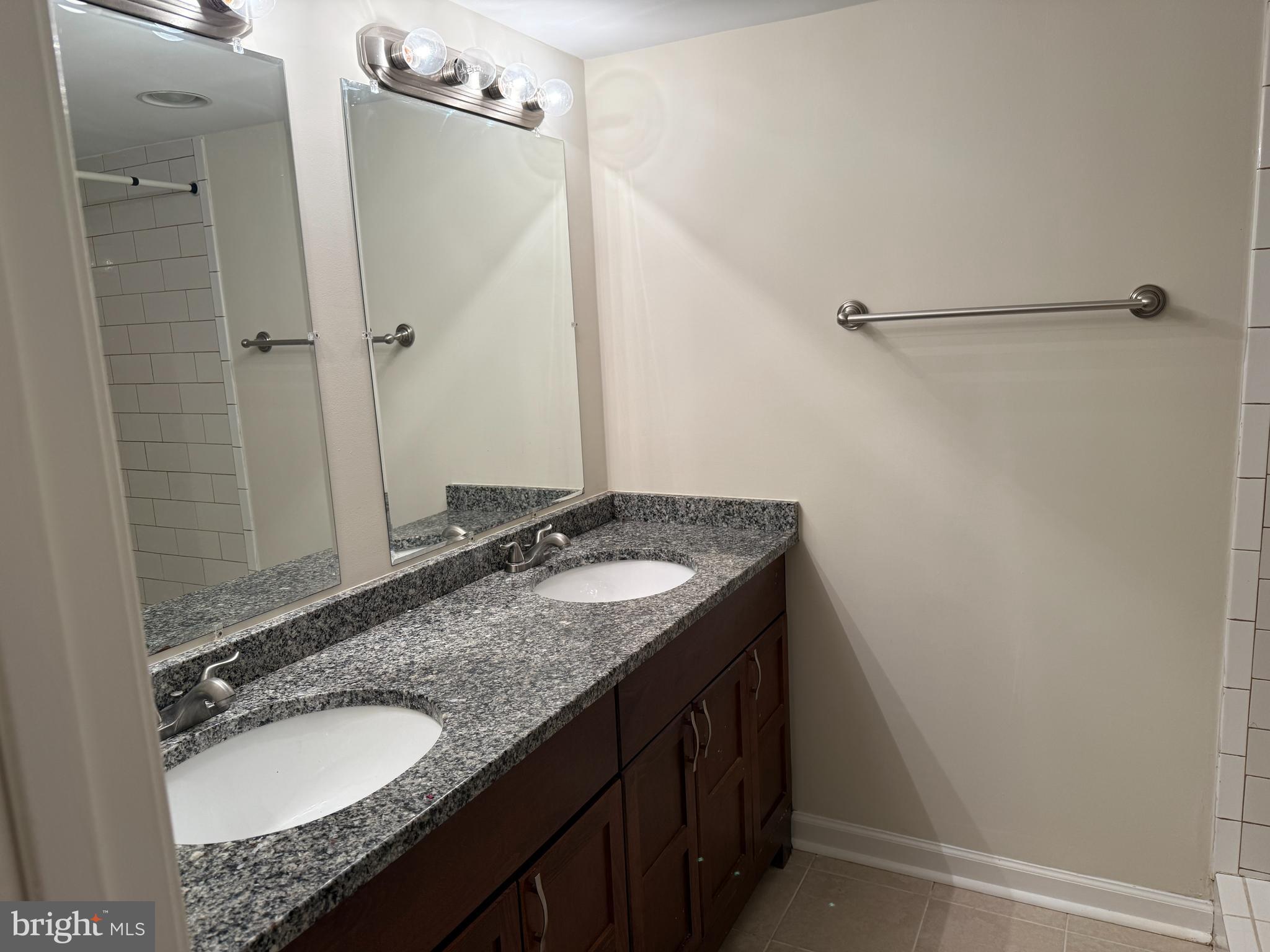 THE PLAZA - Residential Lease