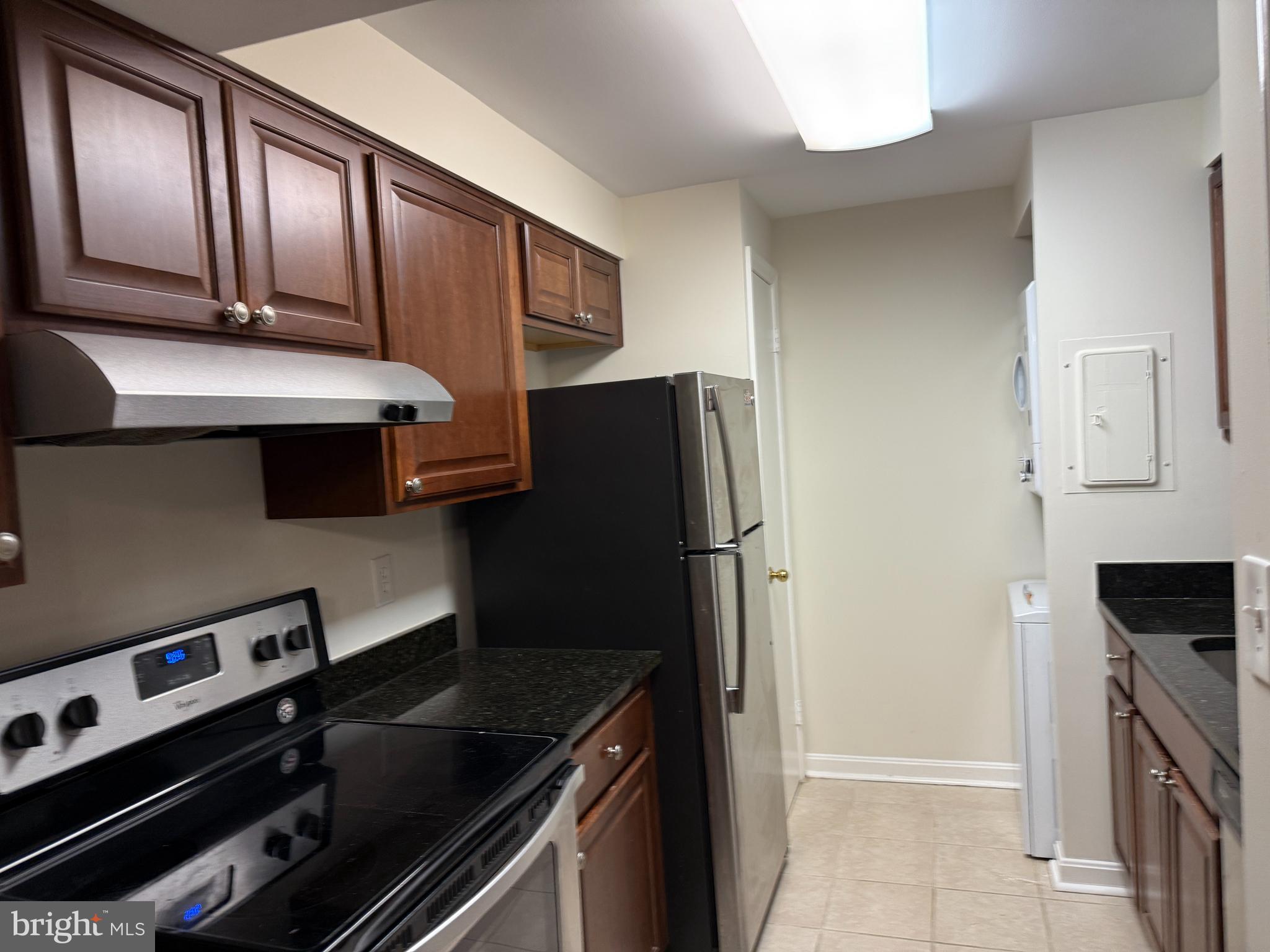 THE PLAZA - Residential Lease