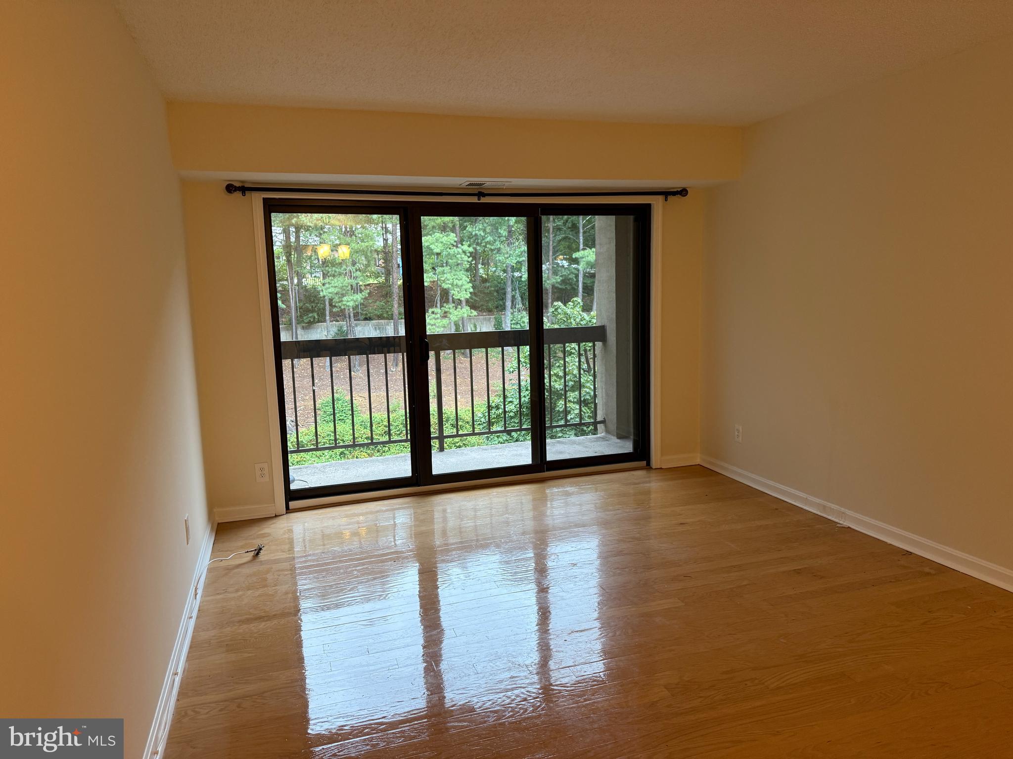 THE PLAZA - Residential Lease