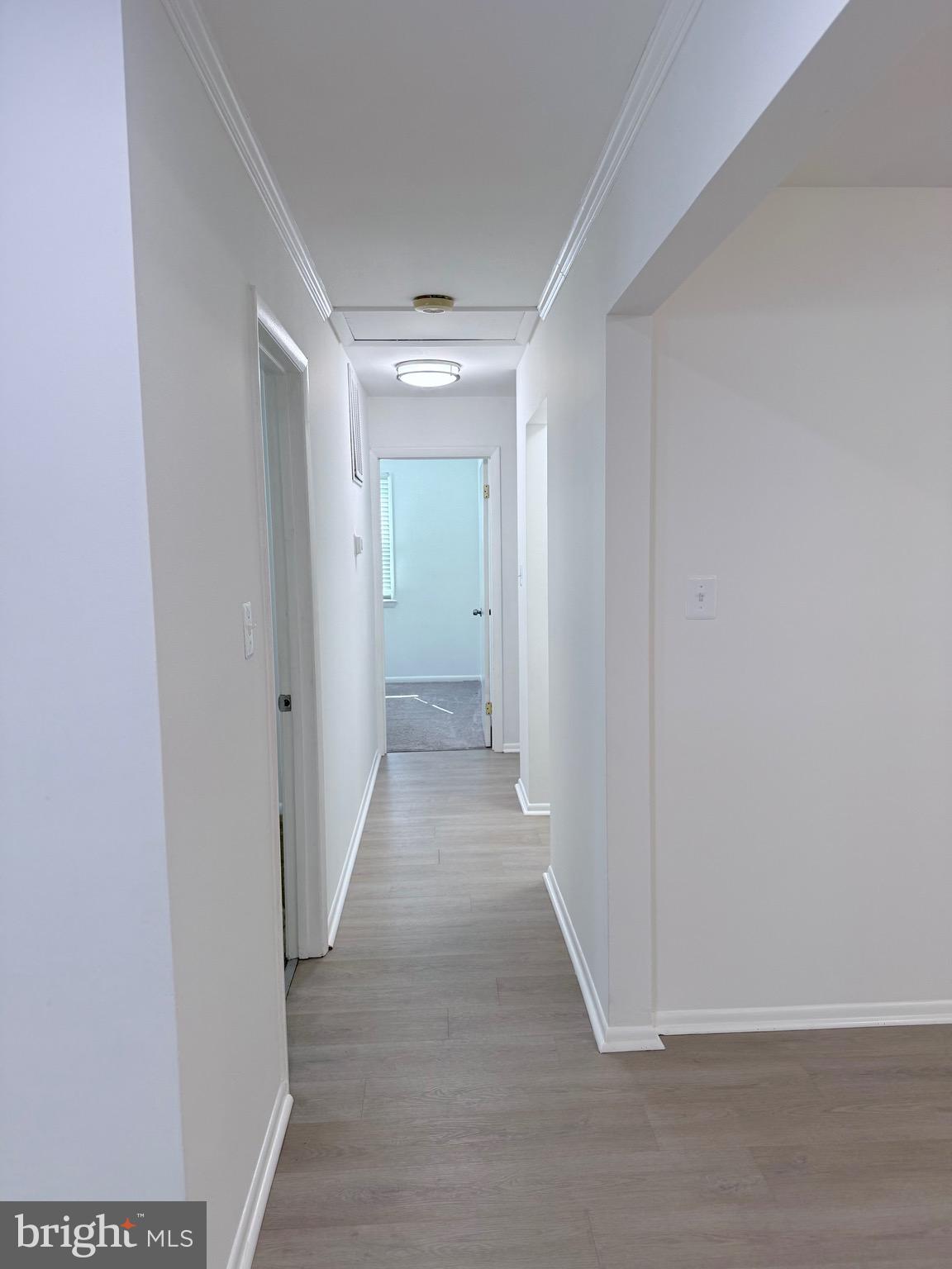 LIVINGSTON GROVE - Residential Lease