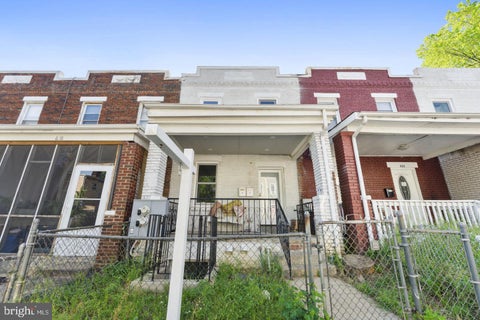 Photo of 620 20th Street NE, WASHINGTON, DC 20002 (MLS # DCDC2278390)
