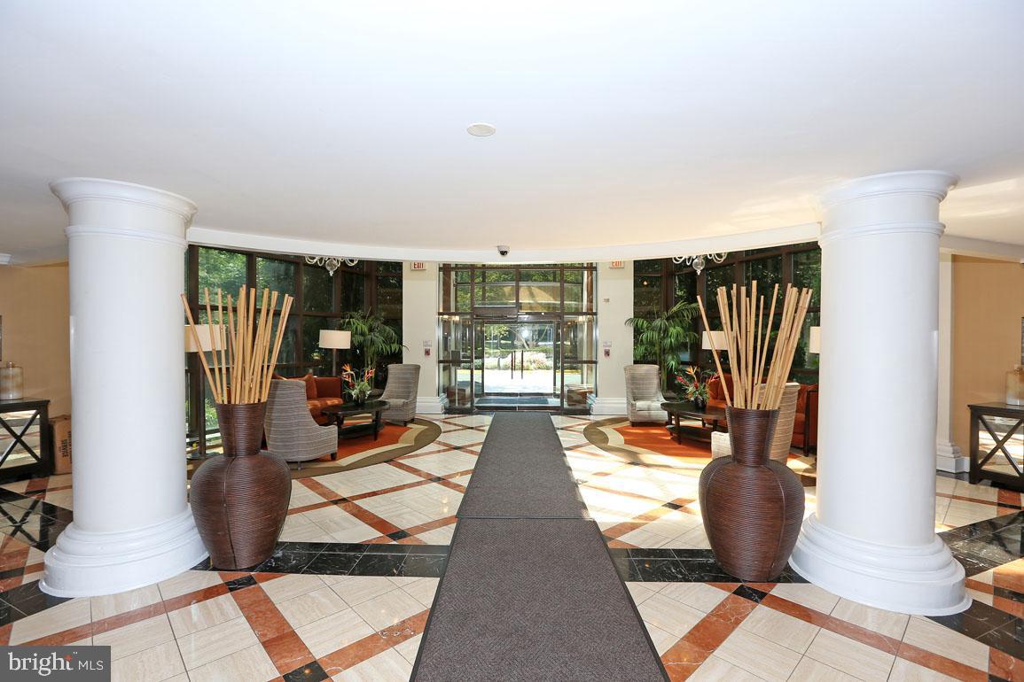 10101 GROSVENOR PLACE 1714