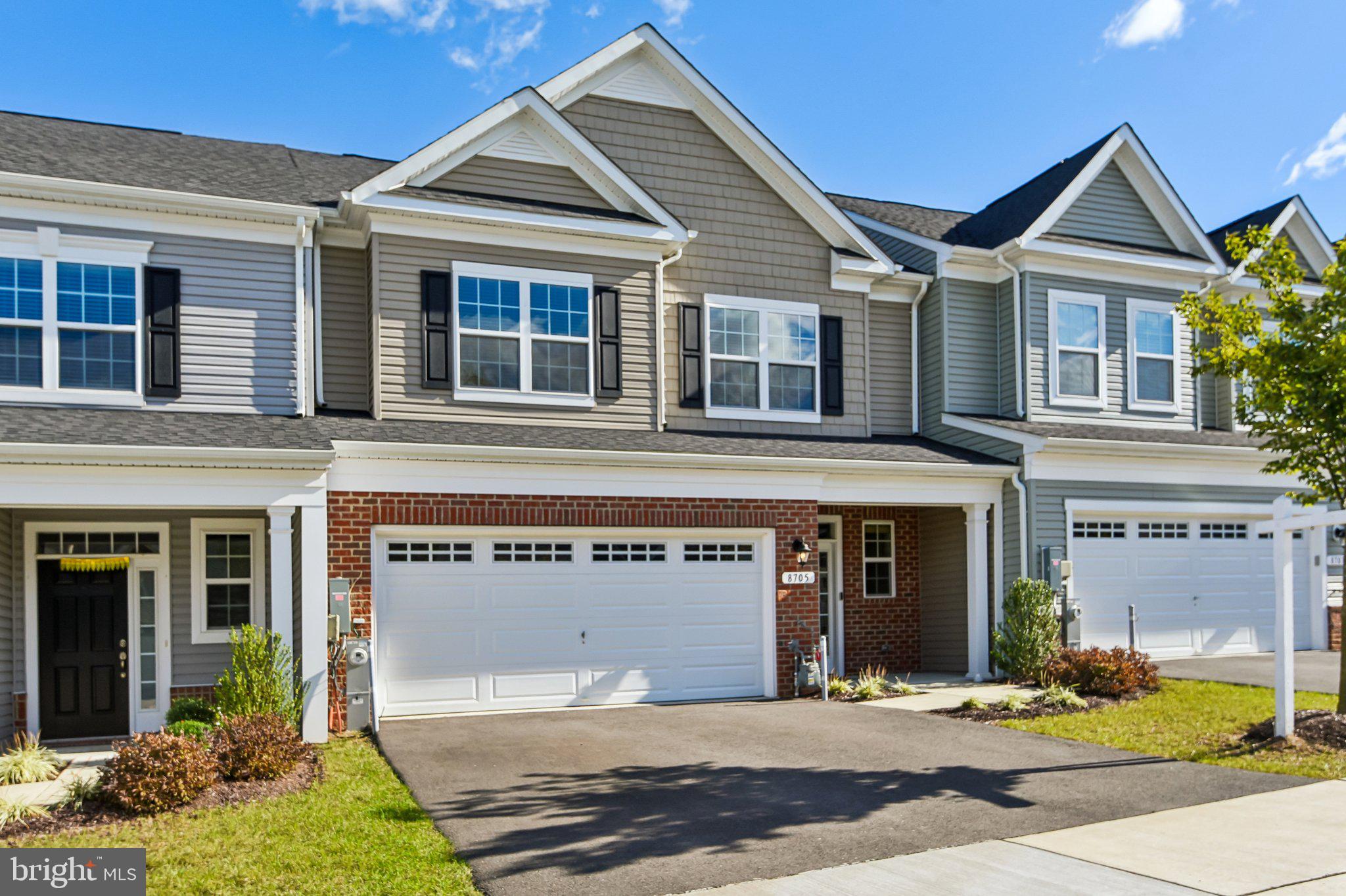 8705 HINES CIRCLE