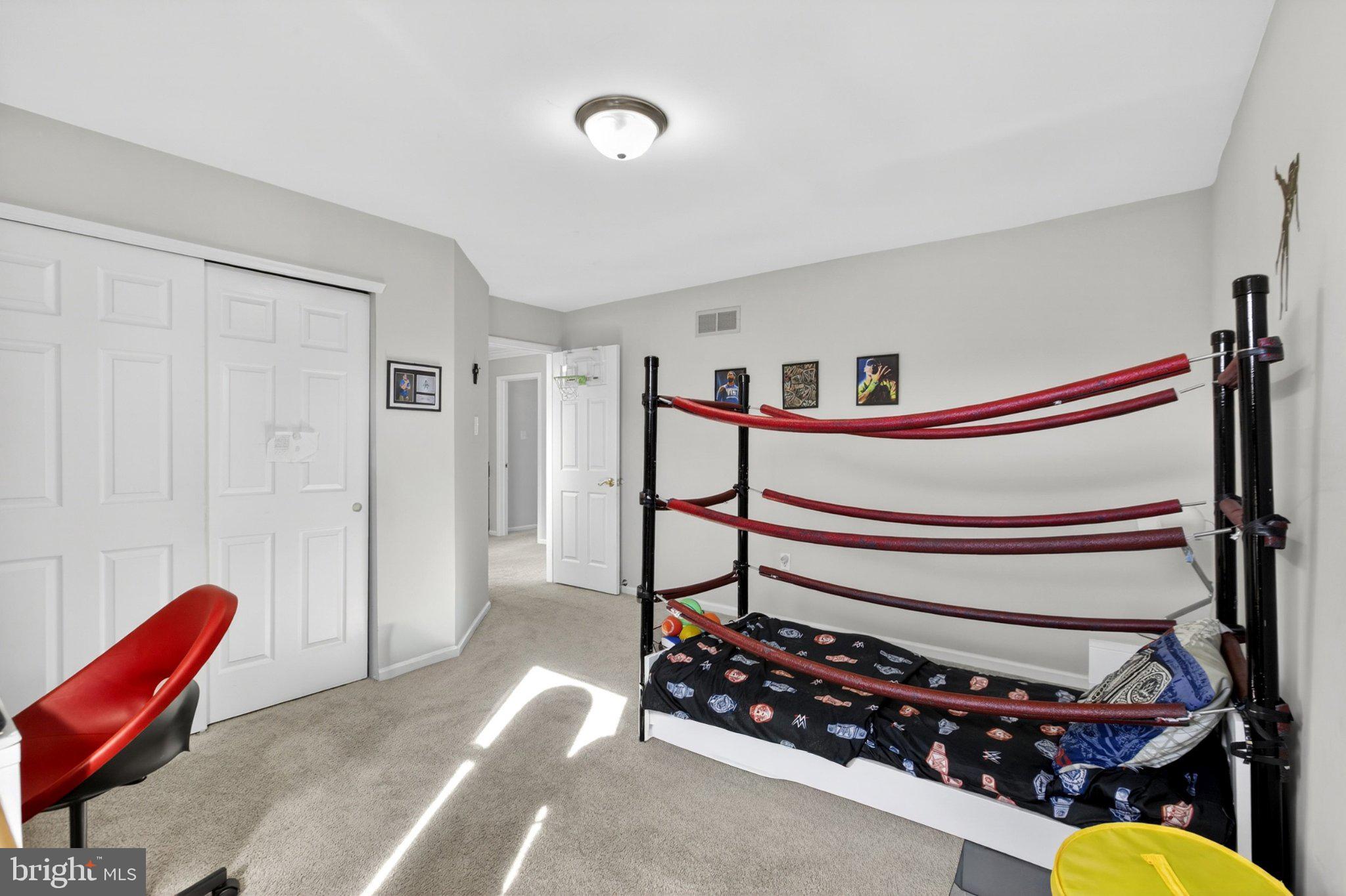 COLLEGEVILLE CROSS - Residential