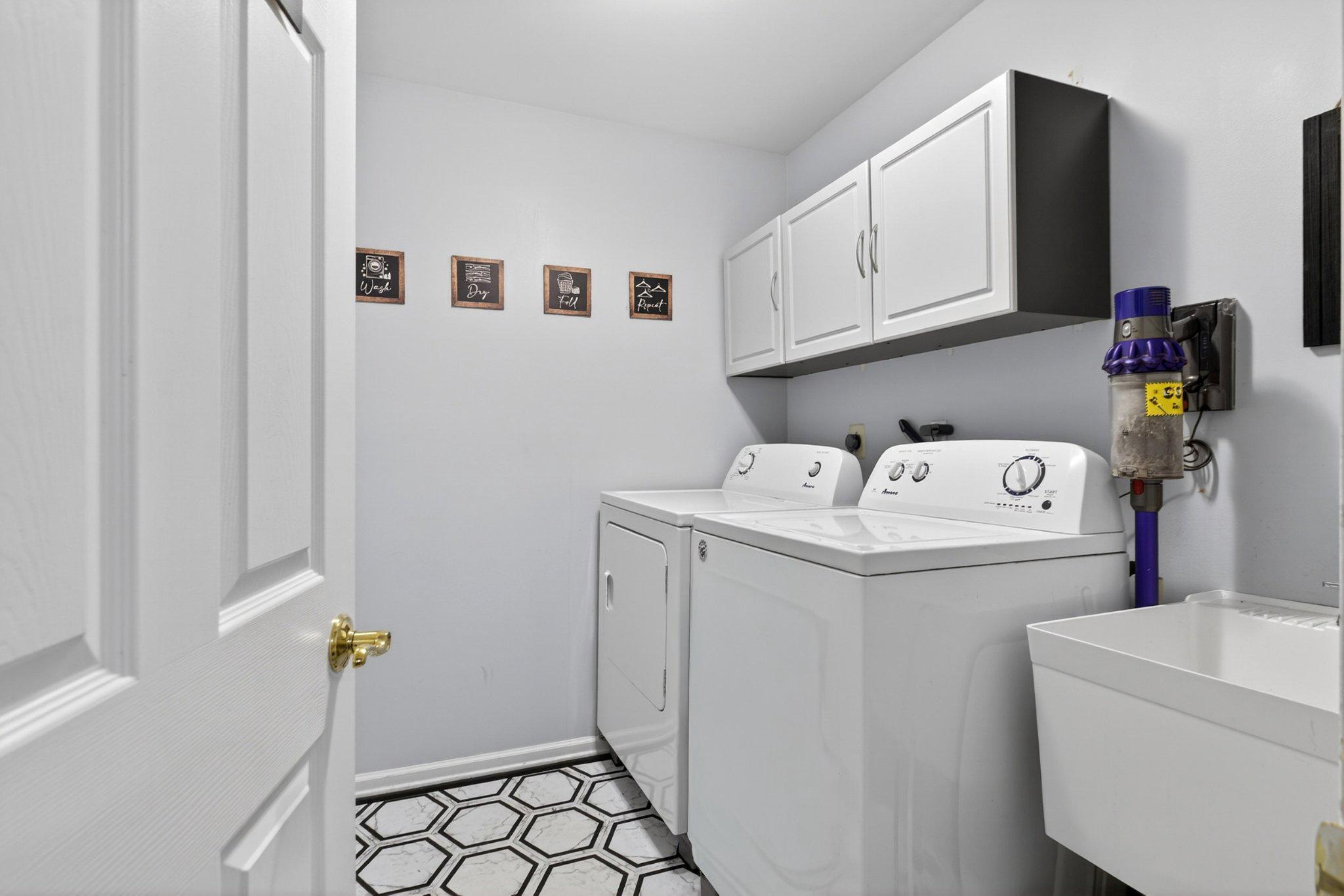 COLLEGEVILLE CROSS - Residential