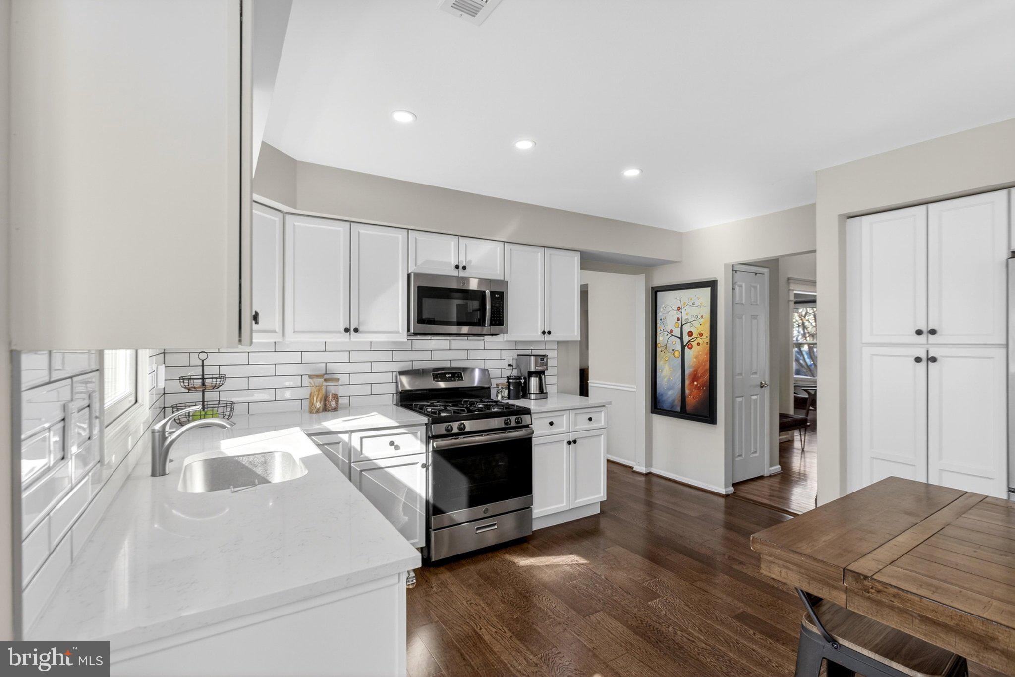 COLLEGEVILLE CROSS - Residential