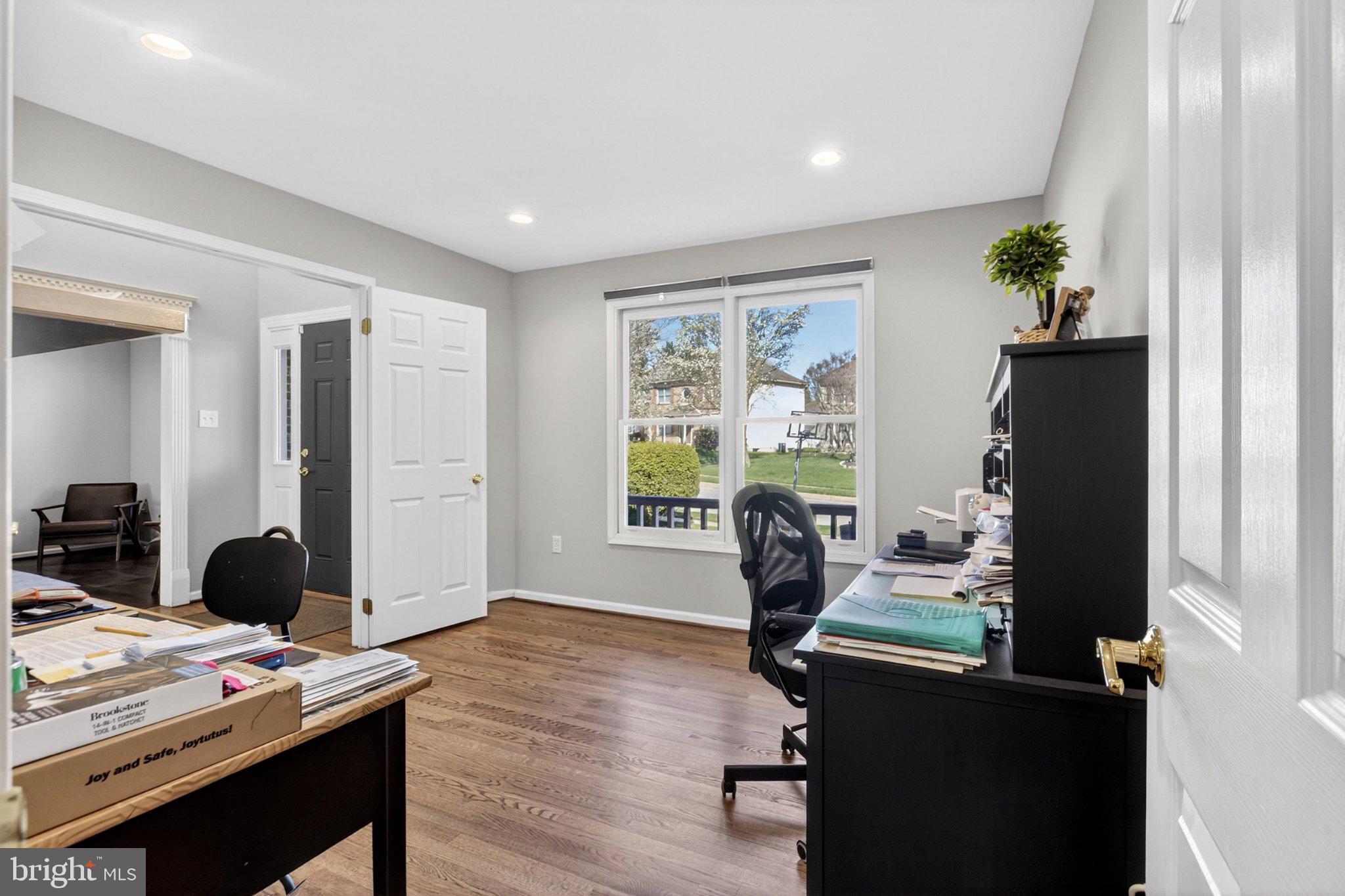 COLLEGEVILLE CROSS - Residential