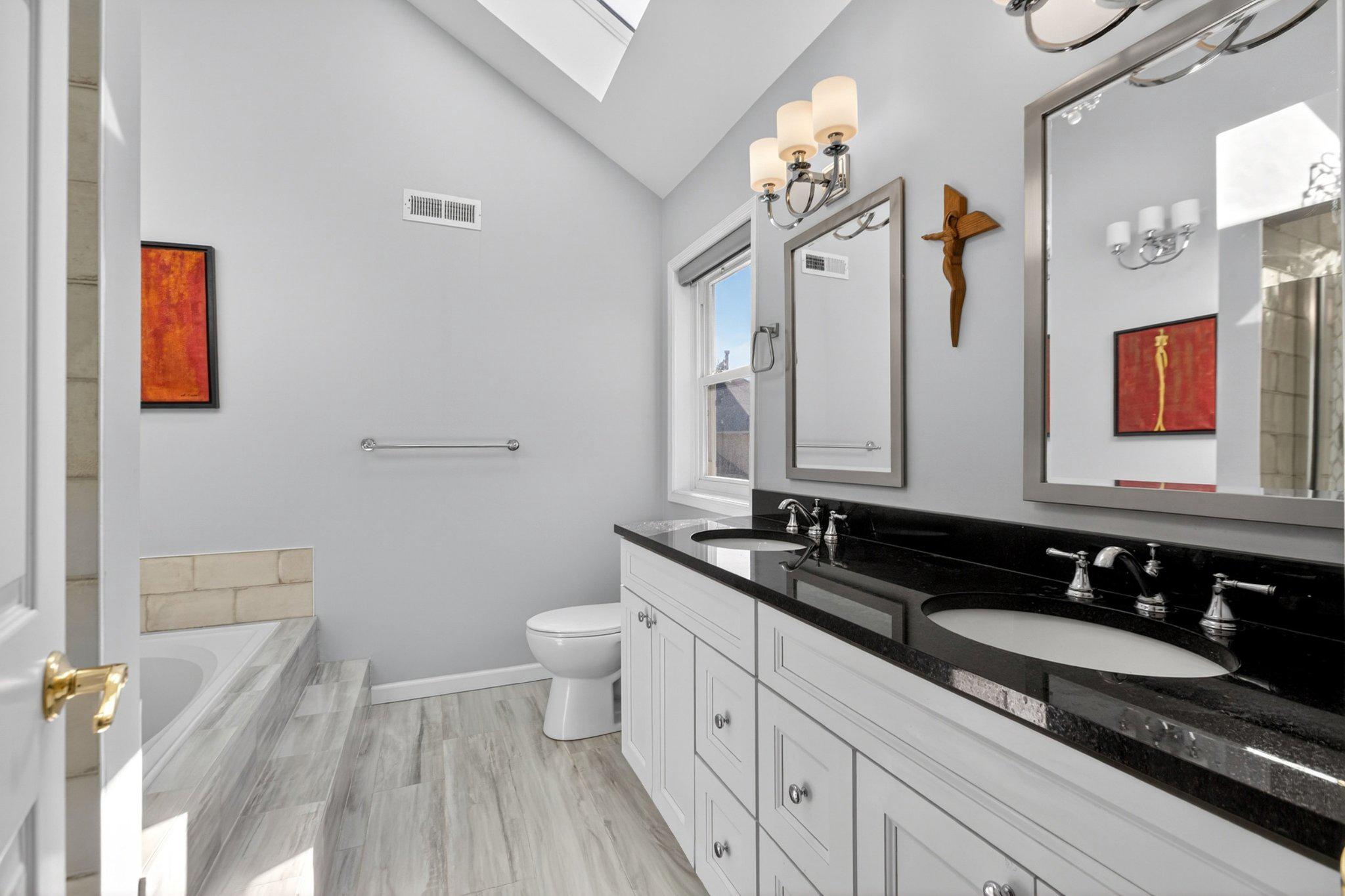 COLLEGEVILLE CROSS - Residential