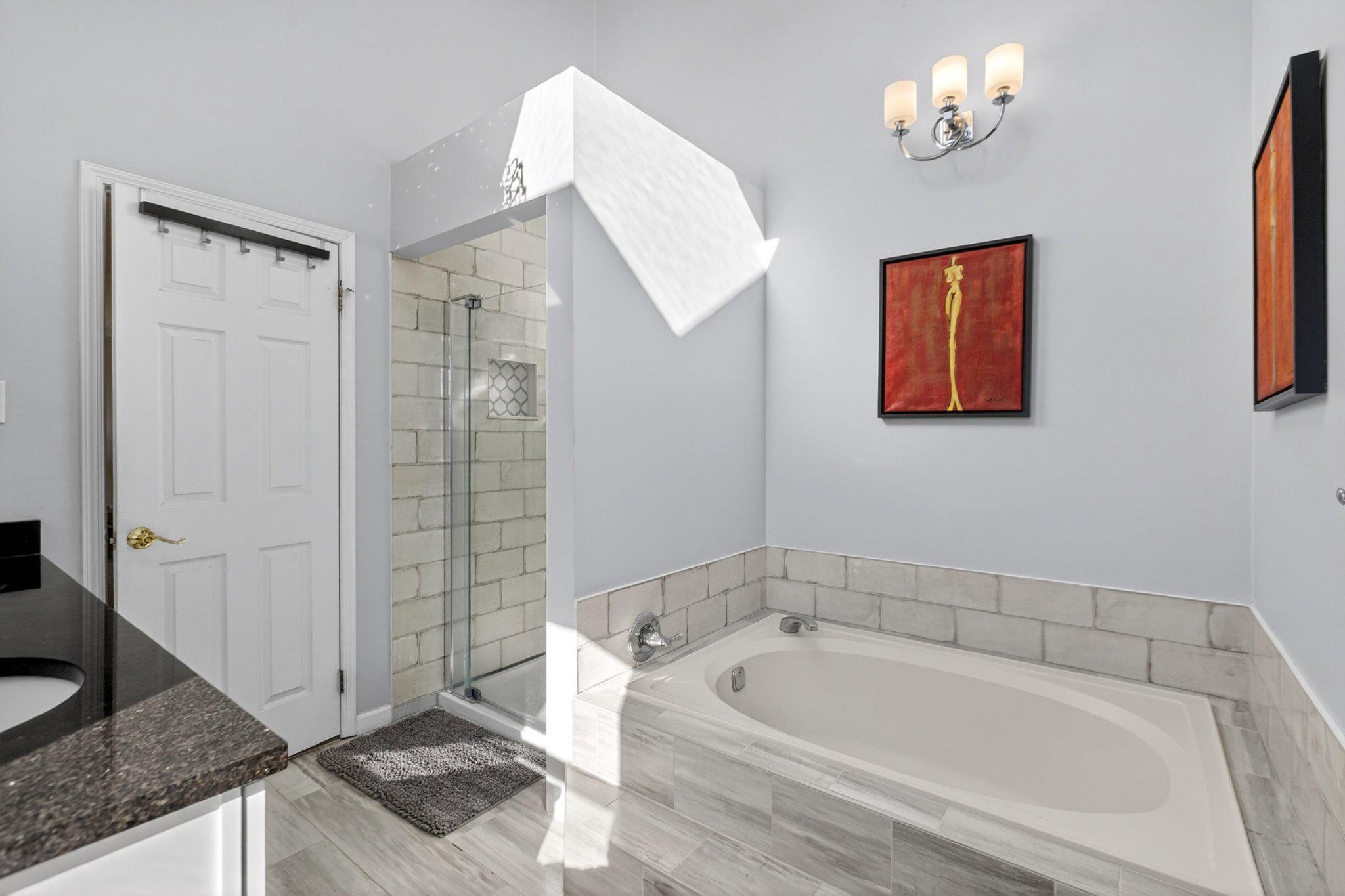 COLLEGEVILLE CROSS - Residential