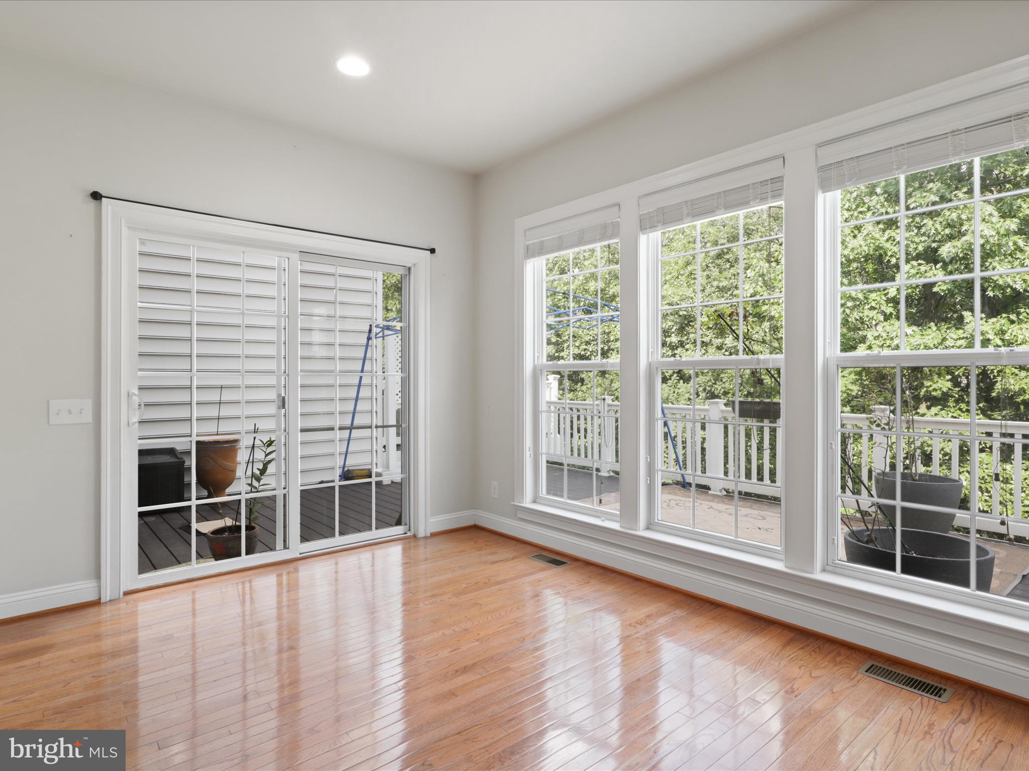 RESERVE AT SOUTH RIDING - Residential Lease