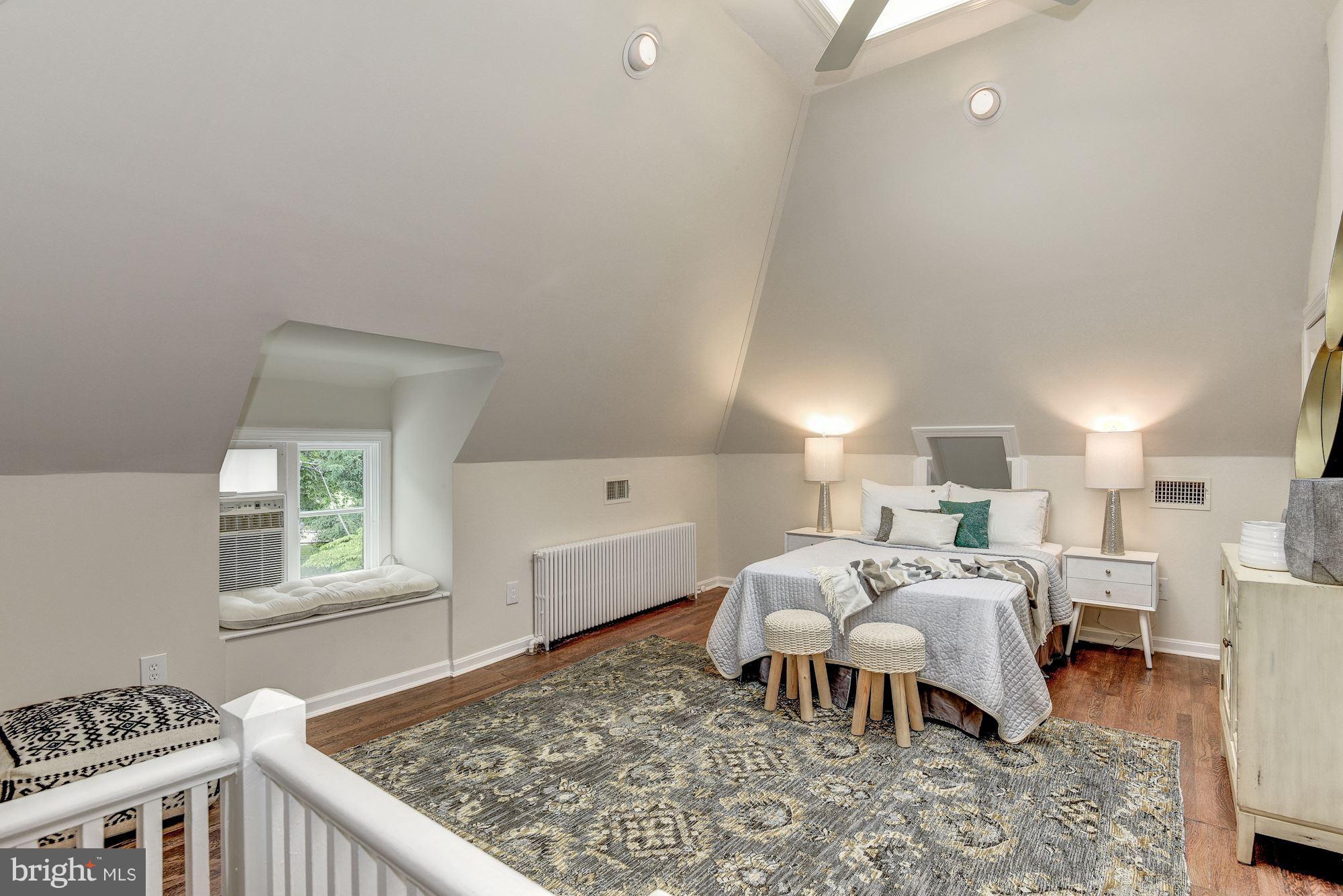 CHEVY CHASE VILLAGE - Residential