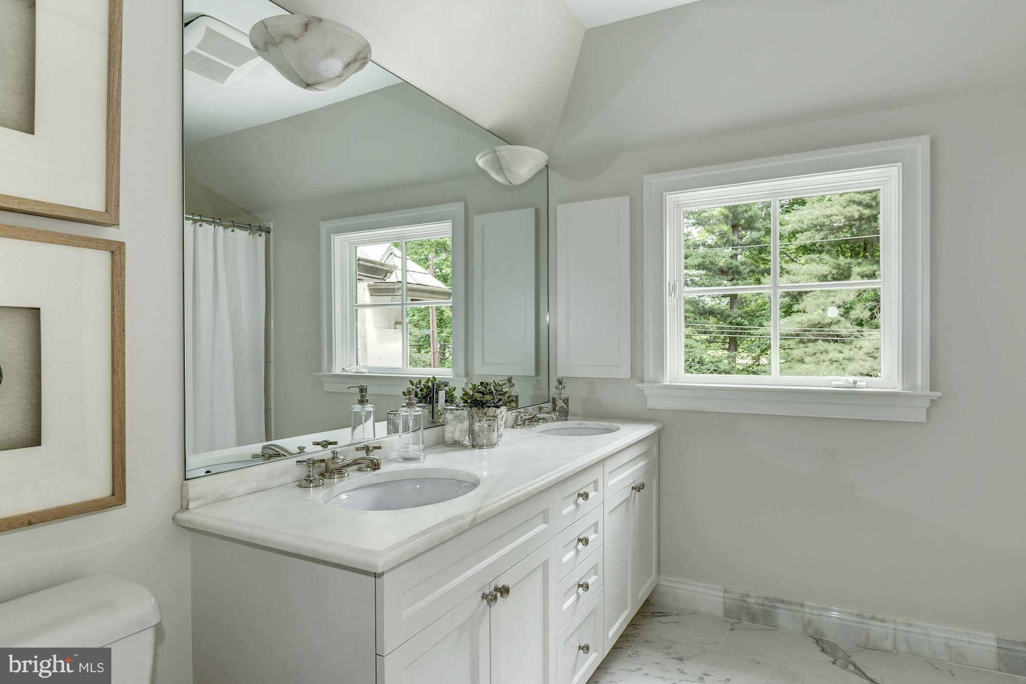 CHEVY CHASE VILLAGE - Residential