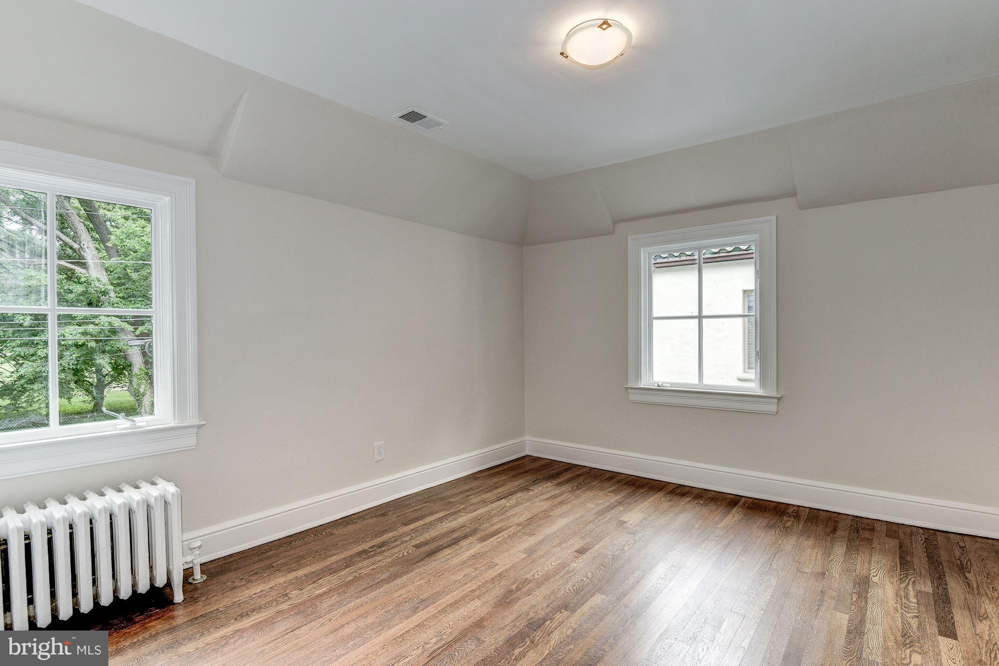 CHEVY CHASE VILLAGE - Residential