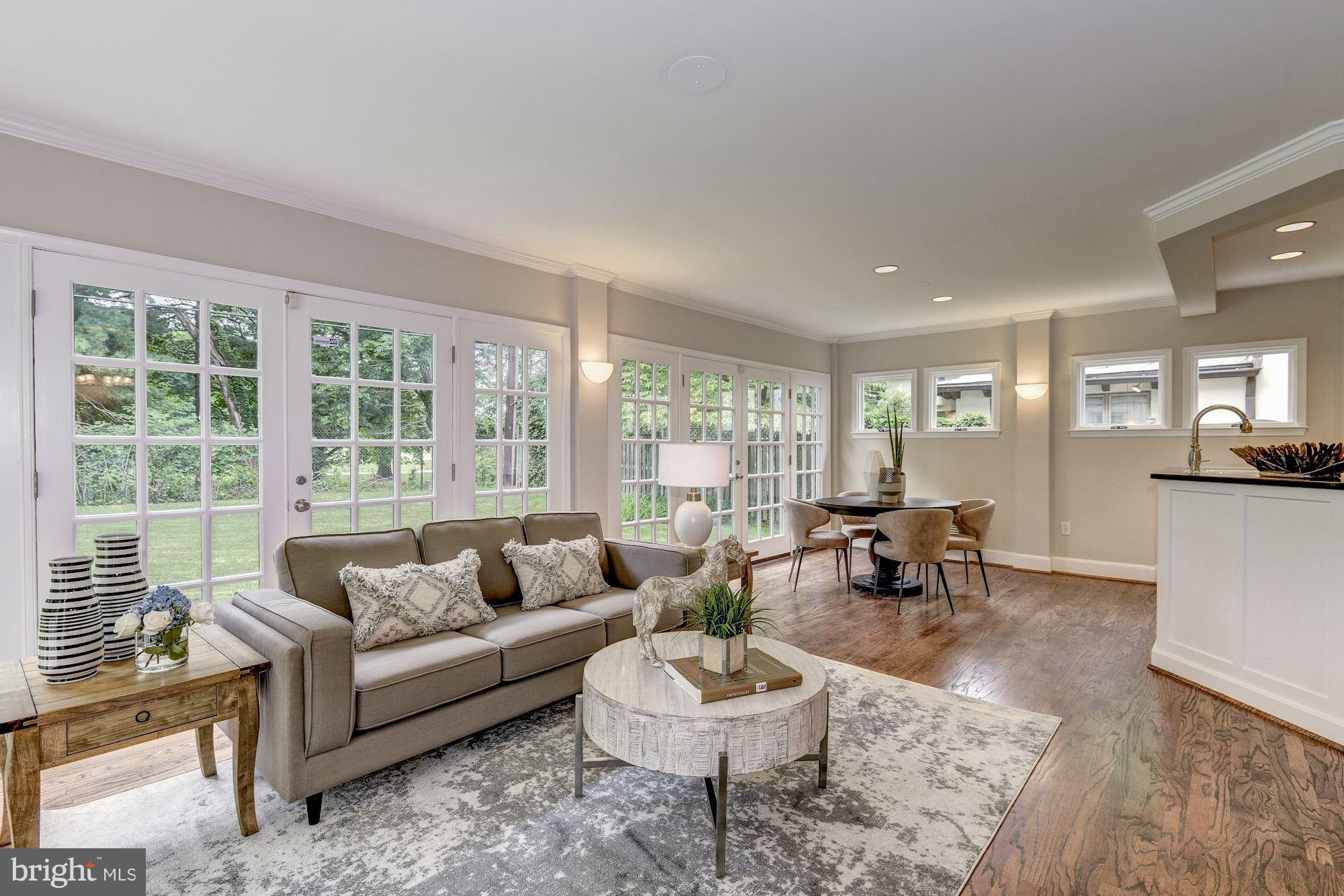 CHEVY CHASE VILLAGE - Residential